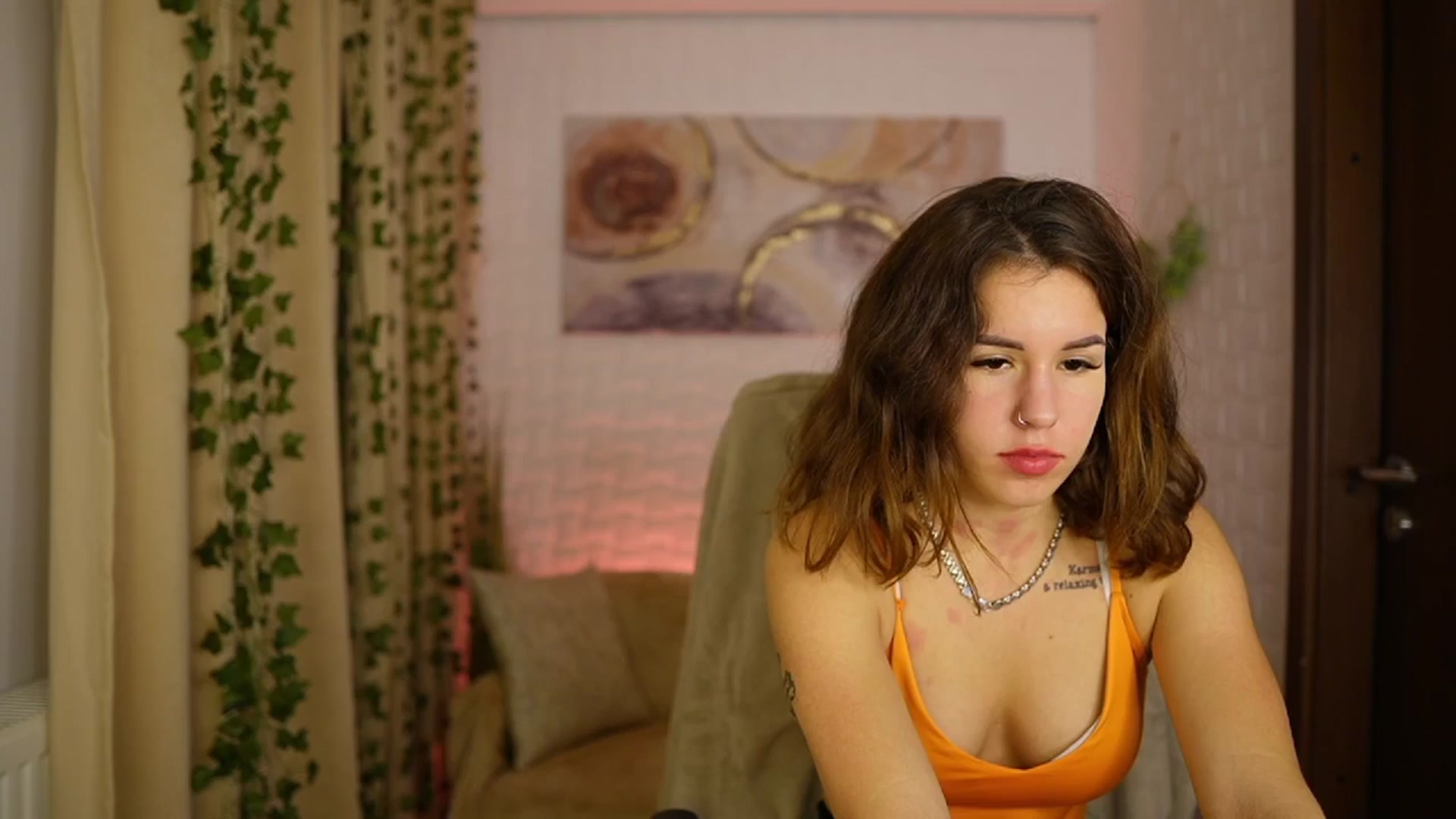 Gallery image thumbnail from Alyssa_Hall's myfreecams stream on, 11/01/2024, 17:38 image 13 of 20