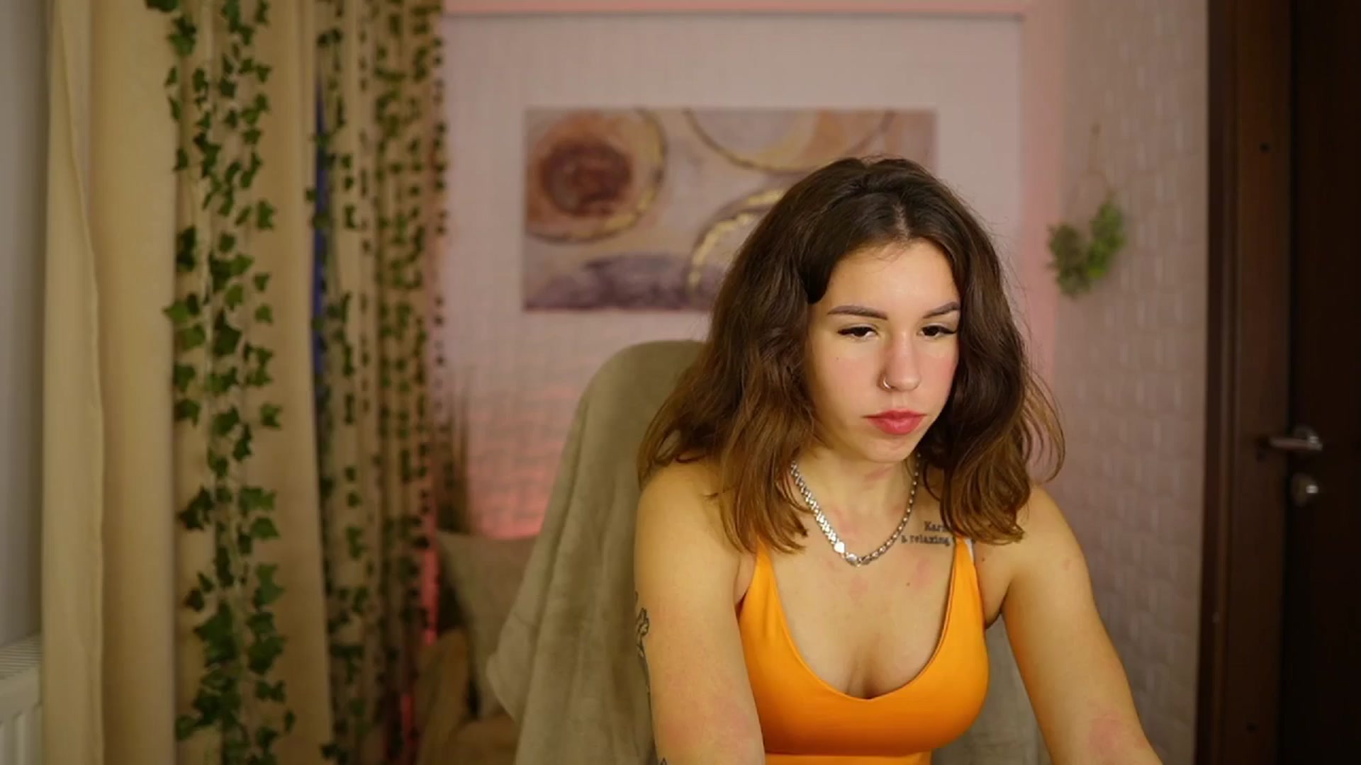 Gallery image thumbnail from Alyssa_Hall's myfreecams stream on, 11/01/2024, 17:38 image 1 of 20