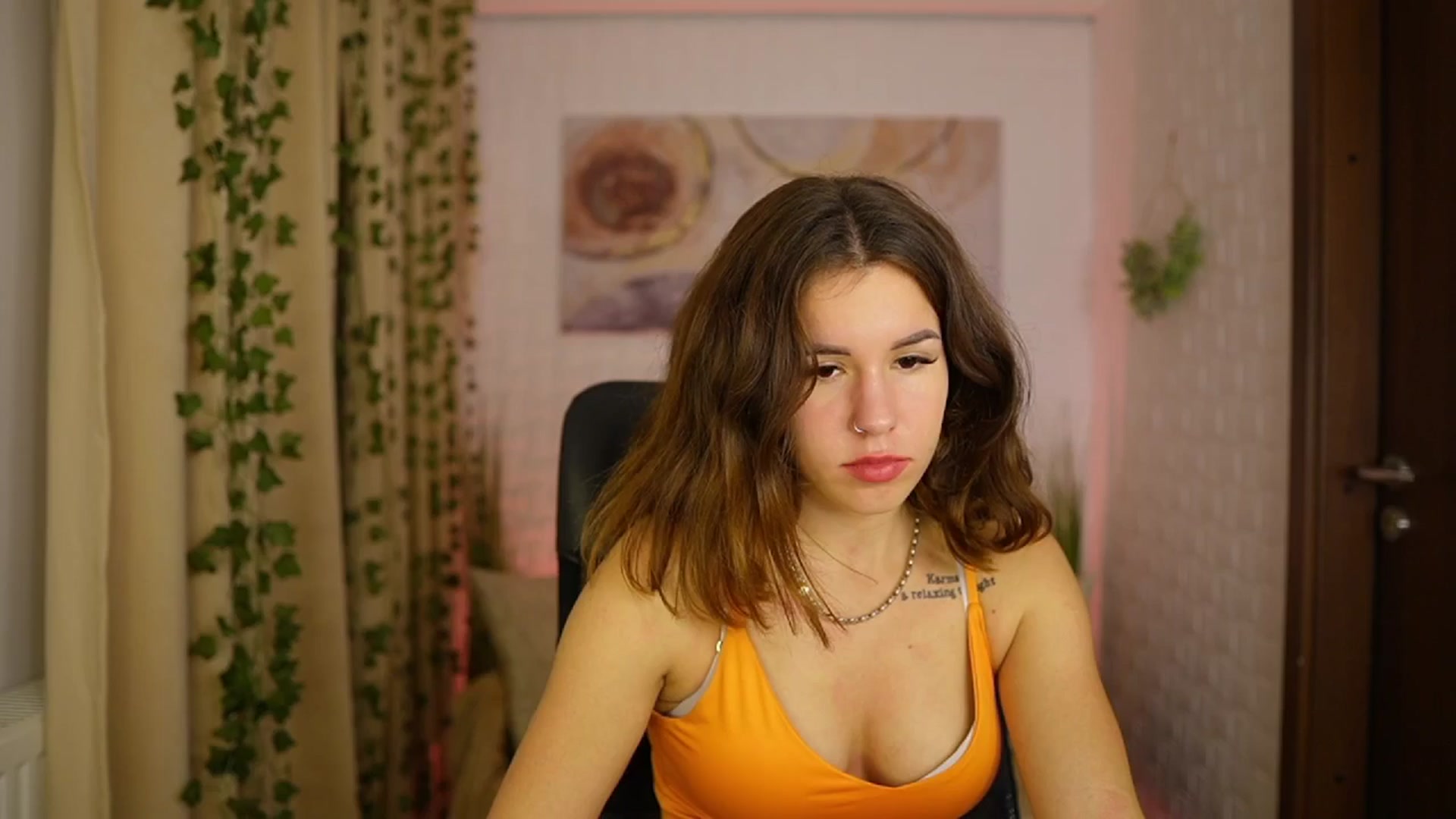 Gallery image thumbnail from Alyssa_Hall's myfreecams stream on, 11/01/2024, 18:40 image 11 of 20