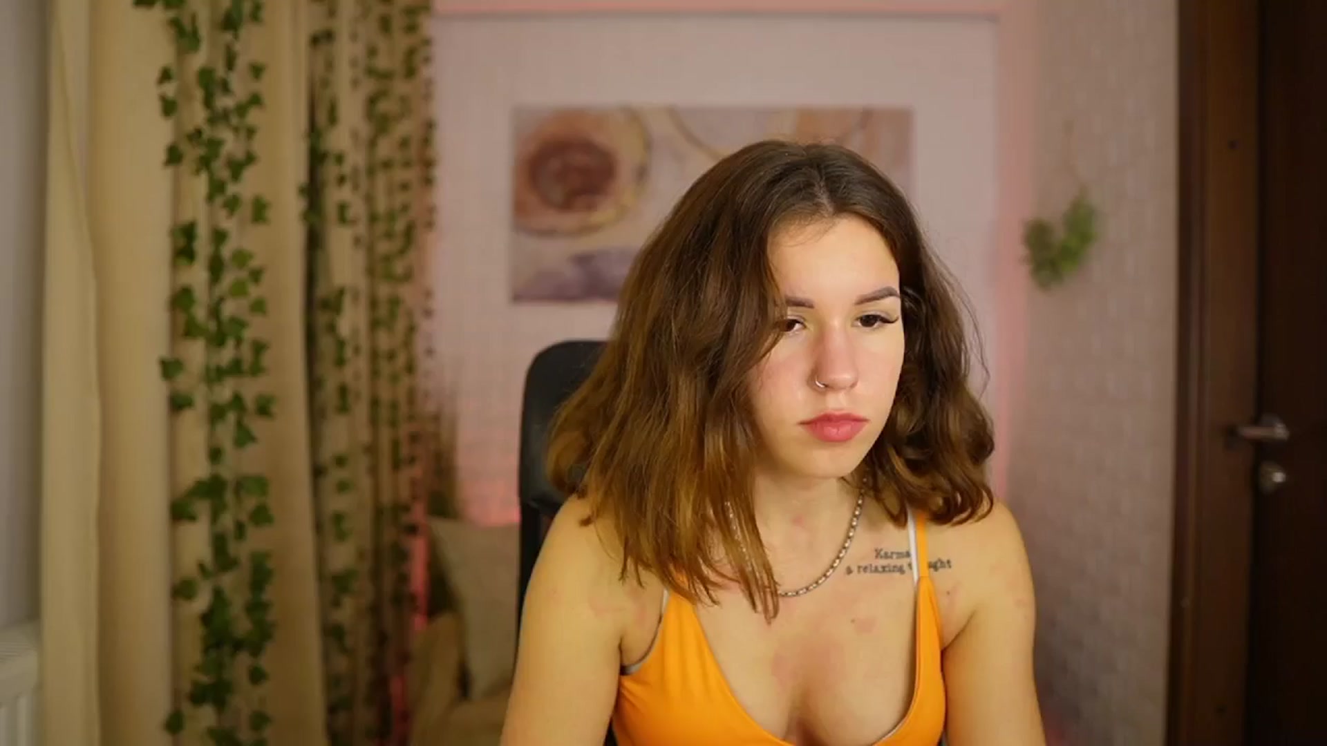 Gallery image thumbnail from Alyssa_Hall's myfreecams stream on, 11/01/2024, 18:40 image 2 of 20