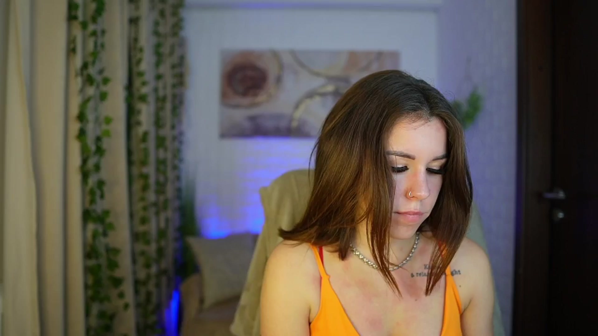Gallery image thumbnail from Alyssa_Hall's myfreecams stream on, 11/08/2024, 17:01 image 20 of 20