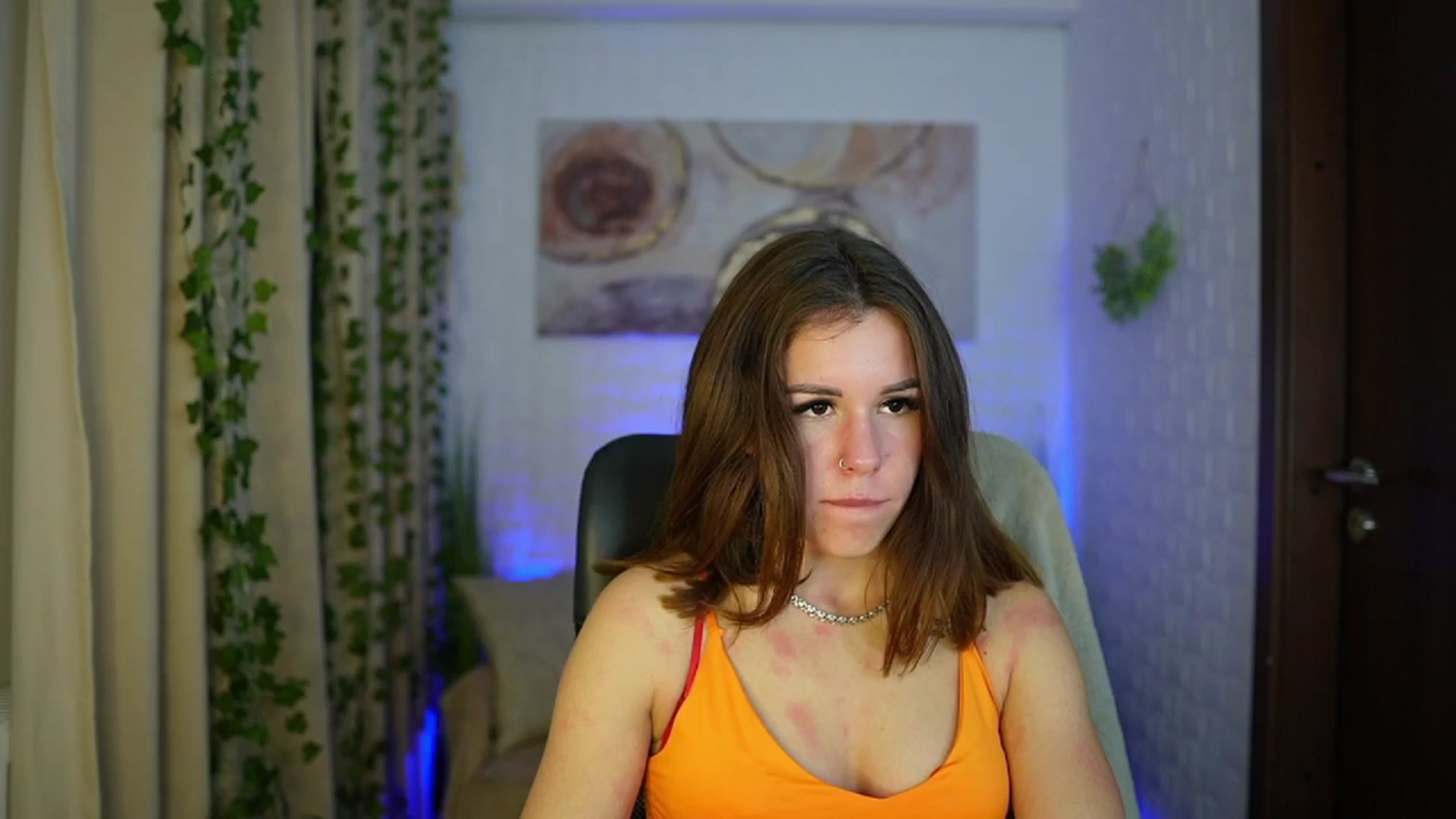 Gallery image thumbnail from Alyssa_Hall's myfreecams stream on, 11/08/2024, 20:07 image 2 of 20