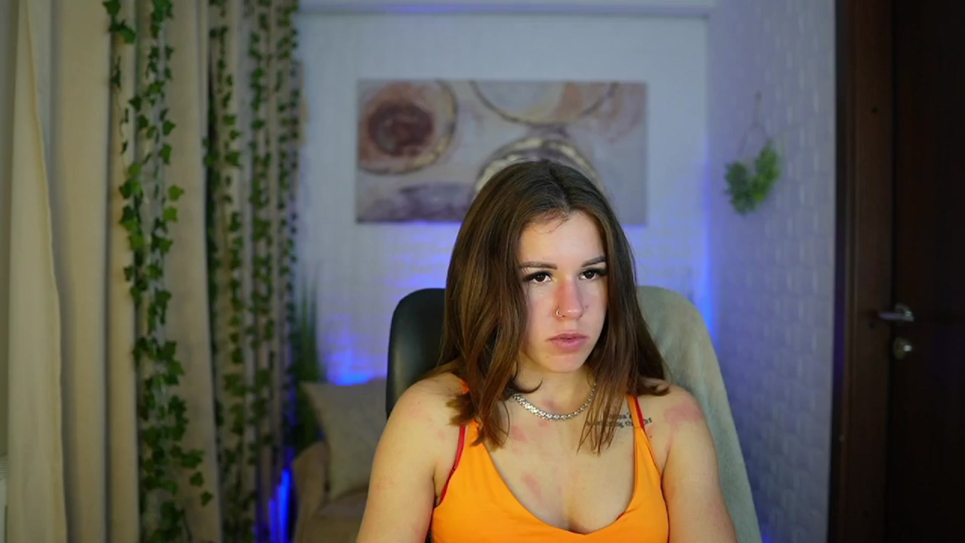Gallery image thumbnail from Alyssa_Hall's myfreecams stream on, 11/08/2024, 20:07 image 3 of 20