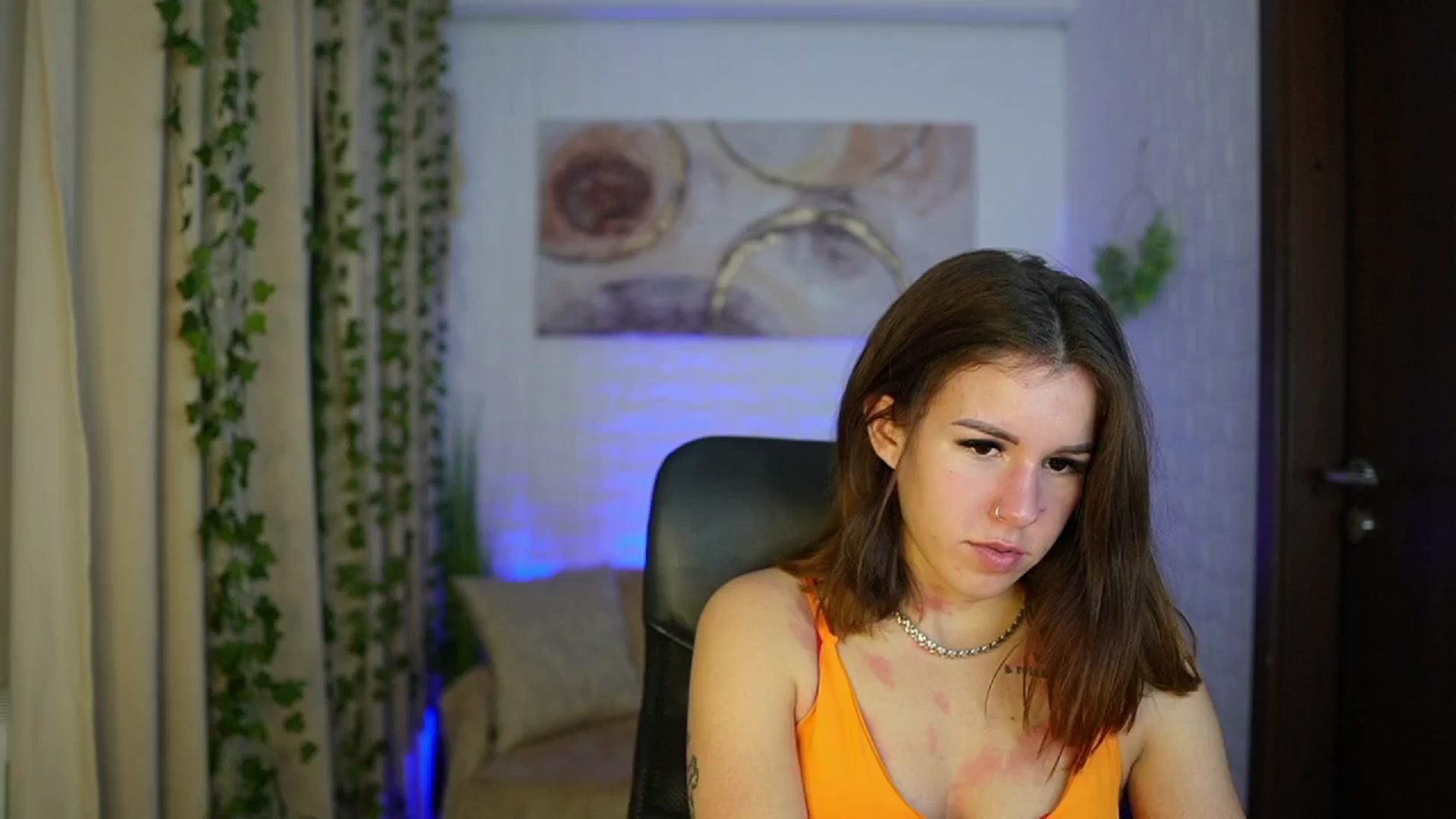 Gallery image thumbnail from Alyssa_Hall's myfreecams stream on, 11/08/2024, 20:43 image 8 of 20