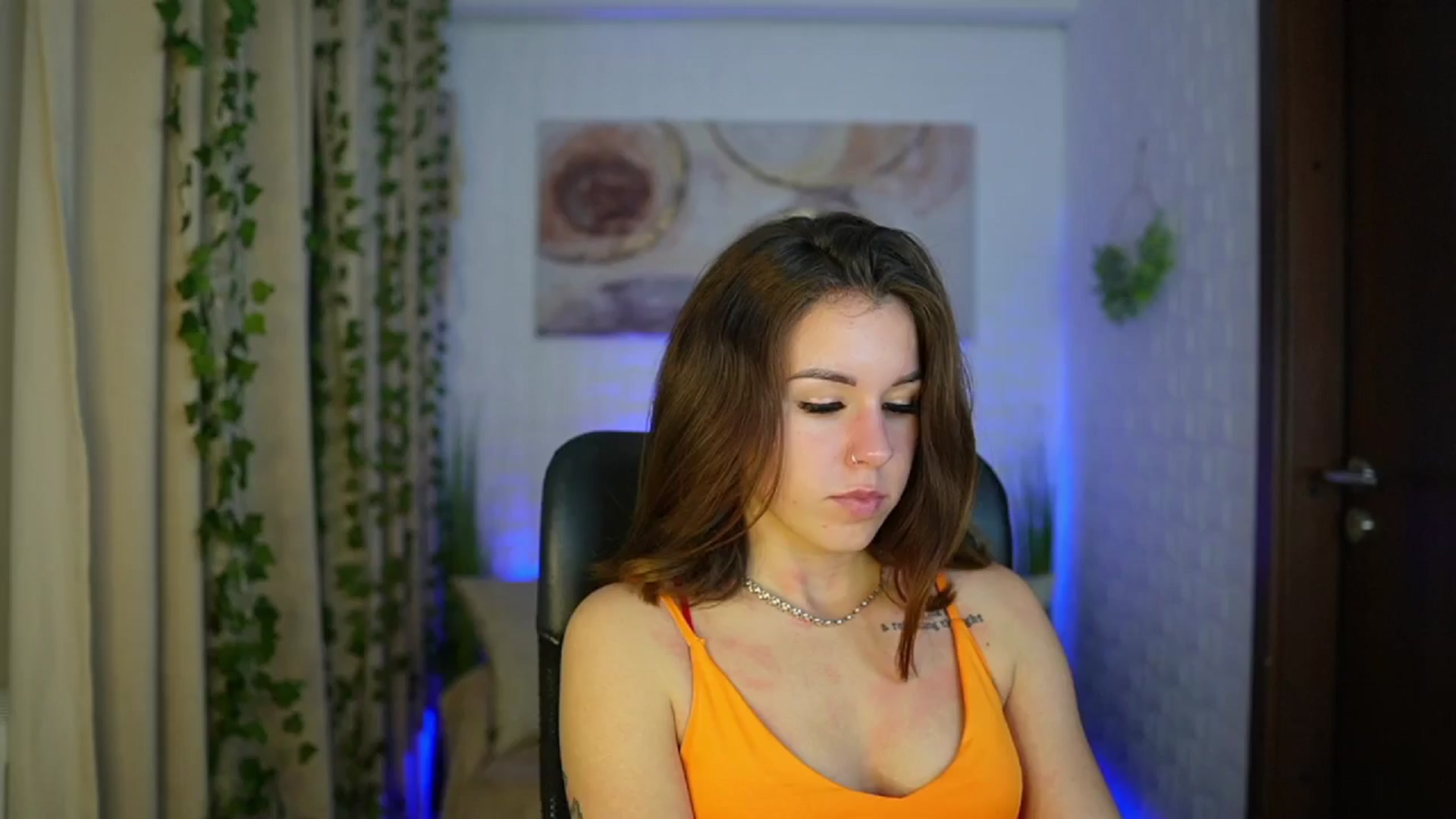 Gallery image thumbnail from Alyssa_Hall's myfreecams stream on, 11/08/2024, 20:43 image 14 of 20
