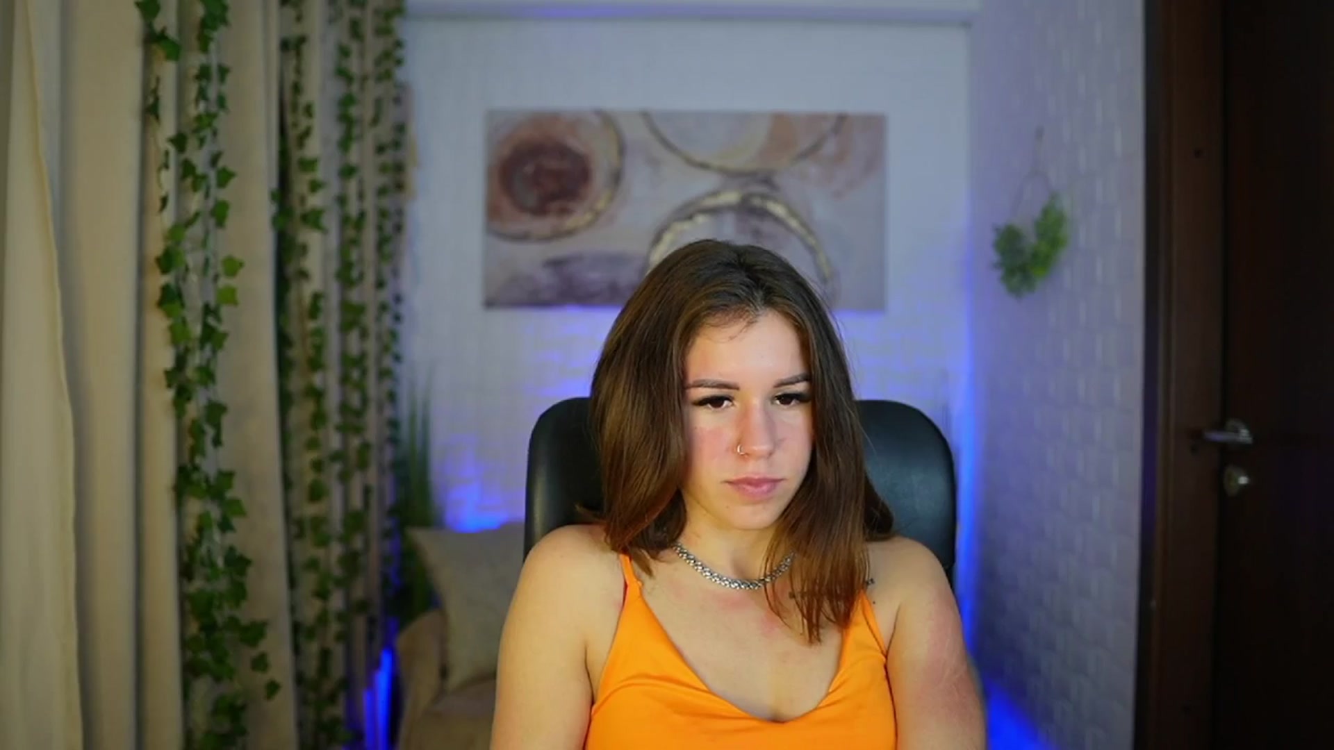Gallery image thumbnail from Alyssa_Hall's myfreecams stream on, 11/09/2024, 24:03 image 8 of 20