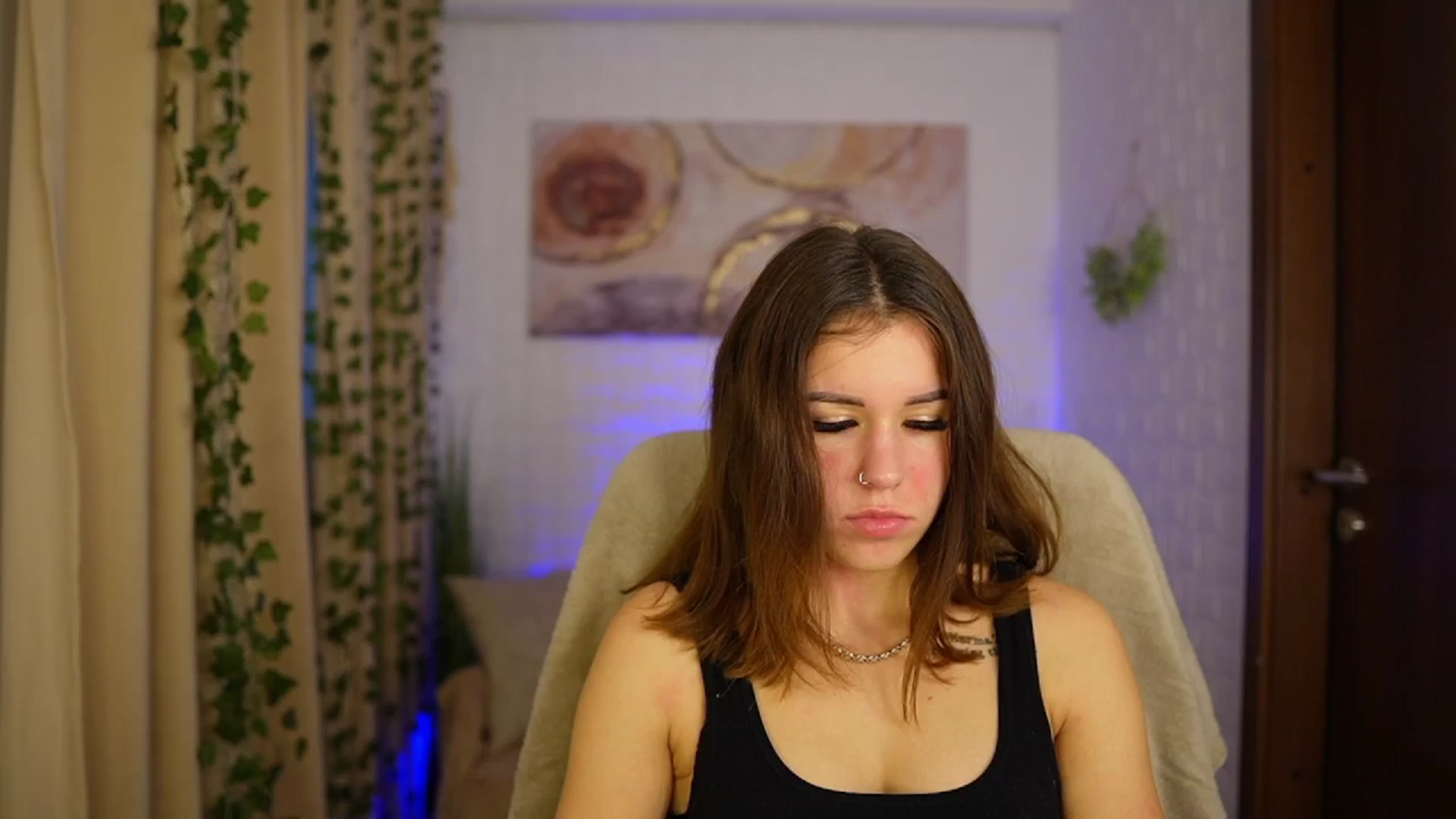 Gallery image thumbnail from Alyssa_Hall's myfreecams stream on, 11/09/2024, 15:24 image 1 of 20