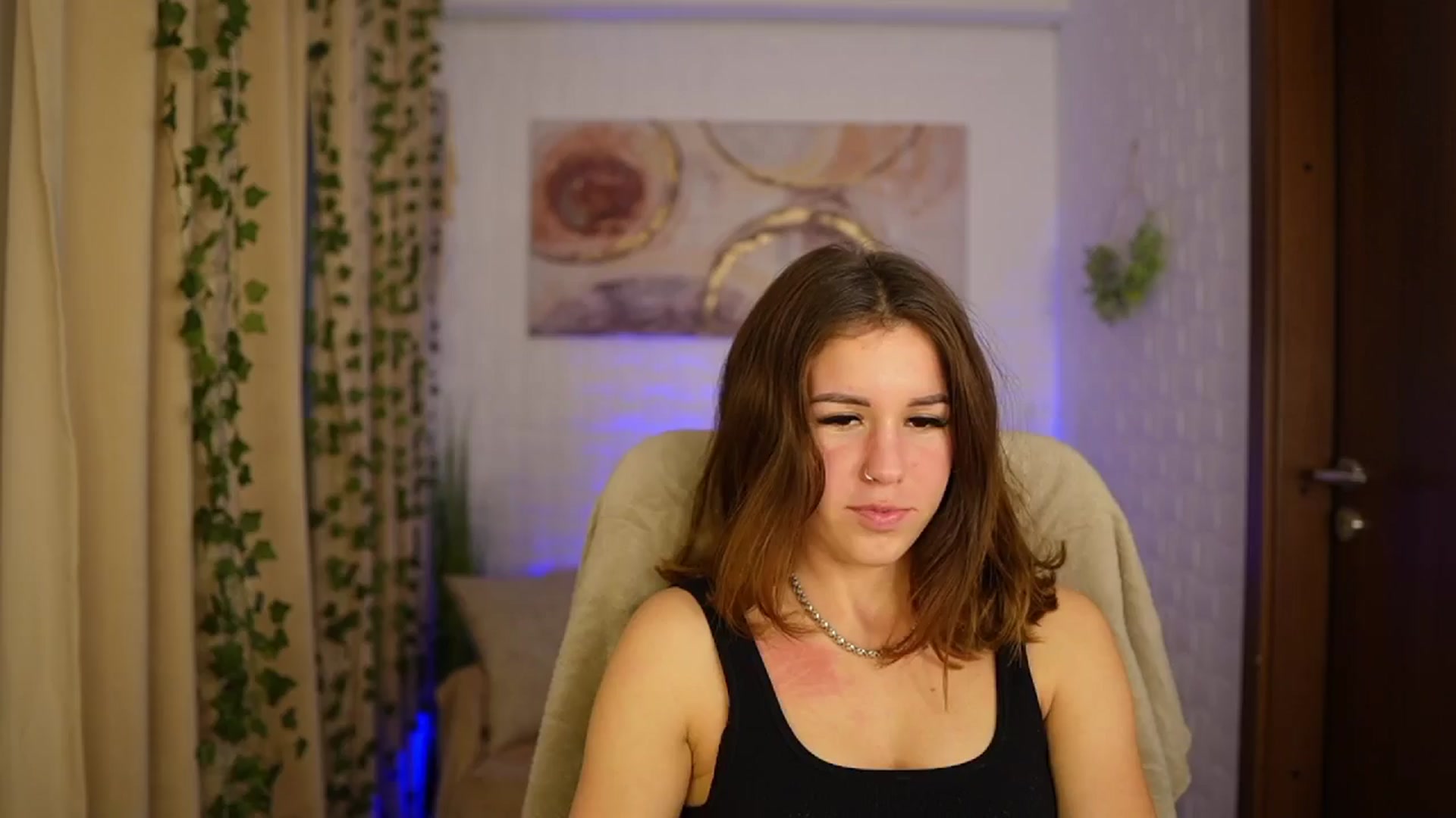 Gallery image thumbnail from Alyssa_Hall's myfreecams stream on, 11/09/2024, 15:24 image 14 of 20