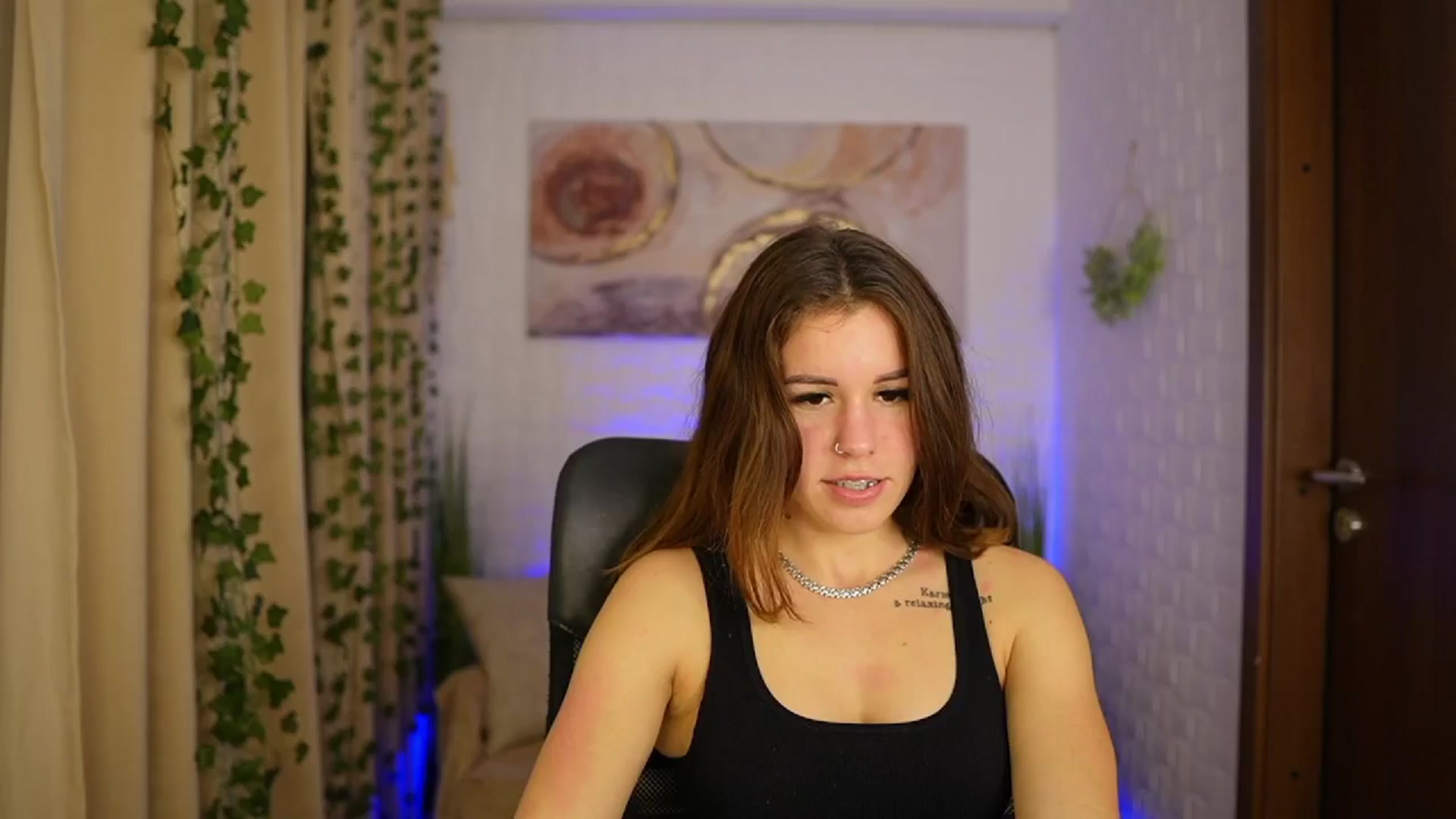 Gallery image thumbnail from Alyssa_Hall's myfreecams stream on, 11/09/2024, 16:02 image 20 of 20