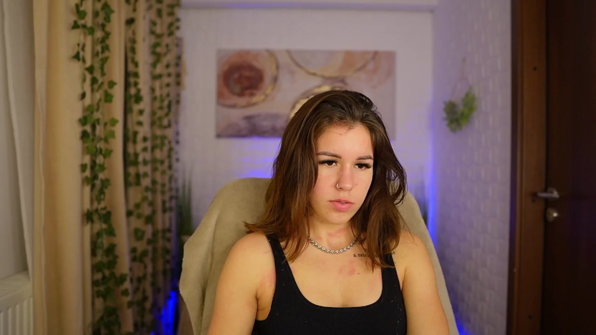 Gallery image thumbnail from Alyssa_Hall's myfreecams stream on, 11/09/2024, 16:38 image 11 of 20