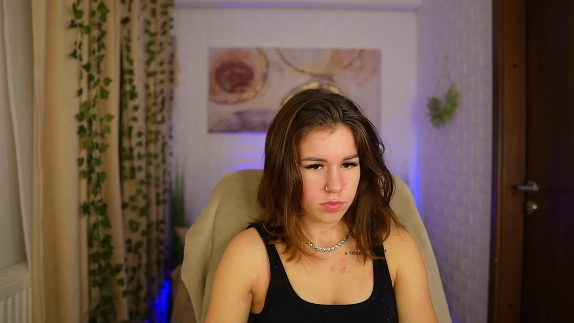 Gallery image thumbnail from Alyssa_Hall's myfreecams stream on, 11/09/2024, 16:38 image 15 of 20