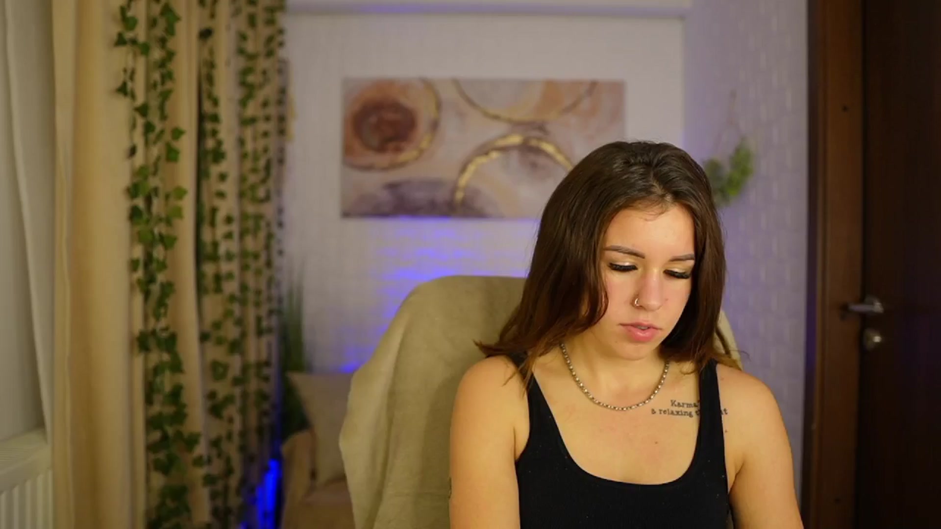 Gallery image thumbnail from Alyssa_Hall's myfreecams stream on, 11/09/2024, 17:53 image 17 of 20