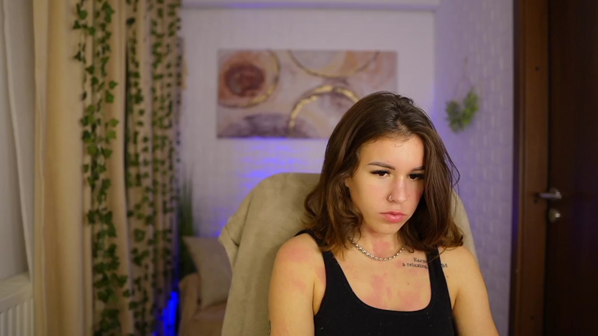 Gallery image thumbnail from Alyssa_Hall's myfreecams stream on, 11/09/2024, 18:47 image 7 of 20