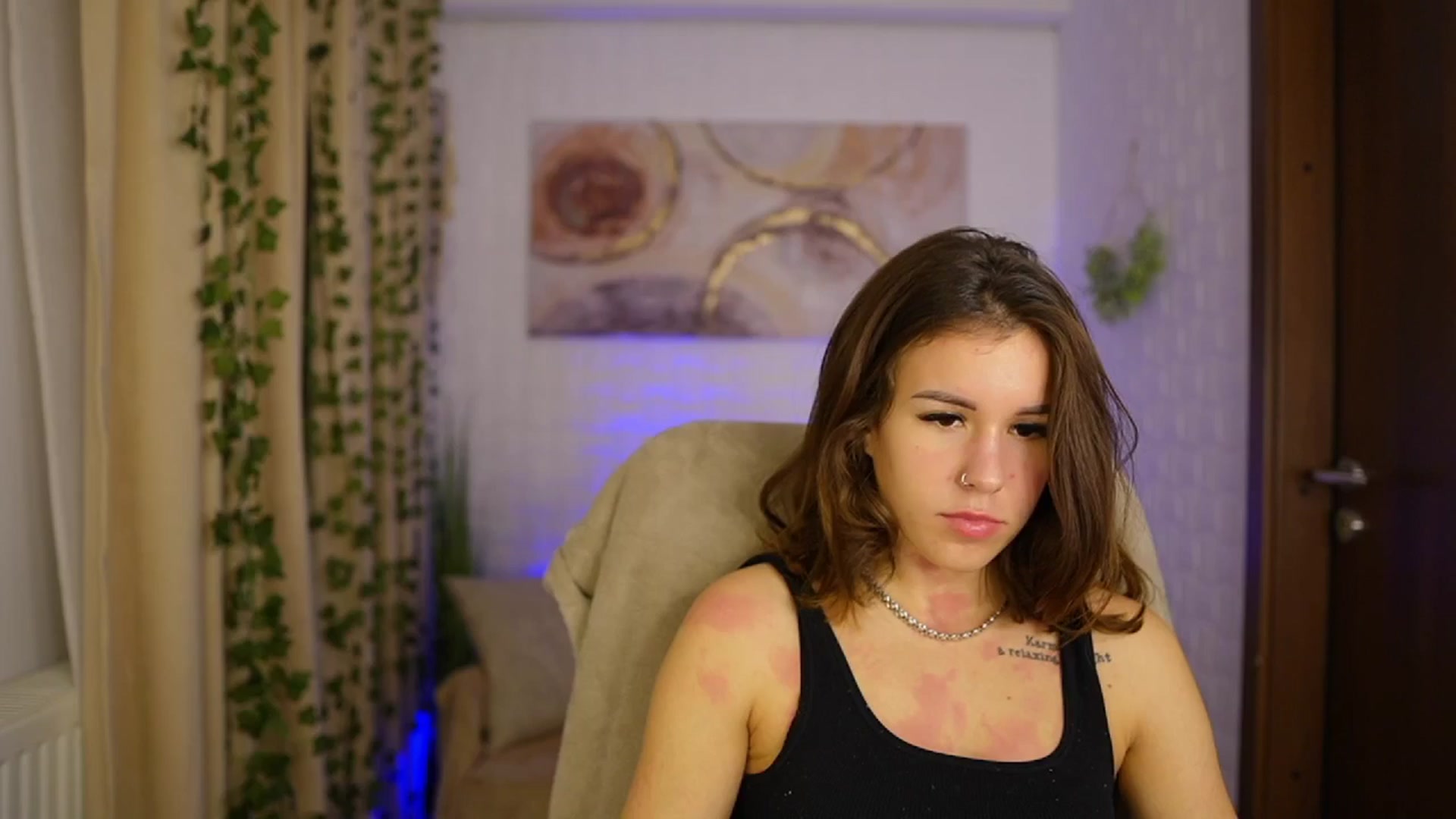 Gallery image thumbnail from Alyssa_Hall's myfreecams stream on, 11/09/2024, 18:47 image 8 of 20