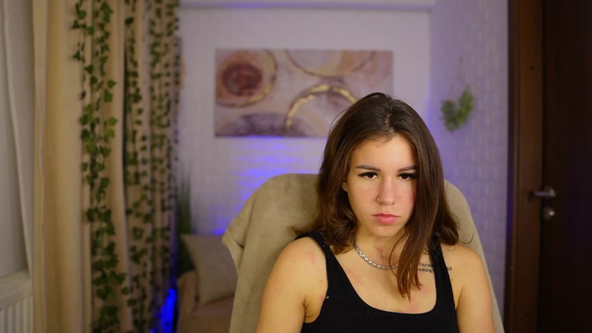 Gallery image thumbnail from Alyssa_Hall's myfreecams stream on, 11/09/2024, 18:47 image 1 of 20