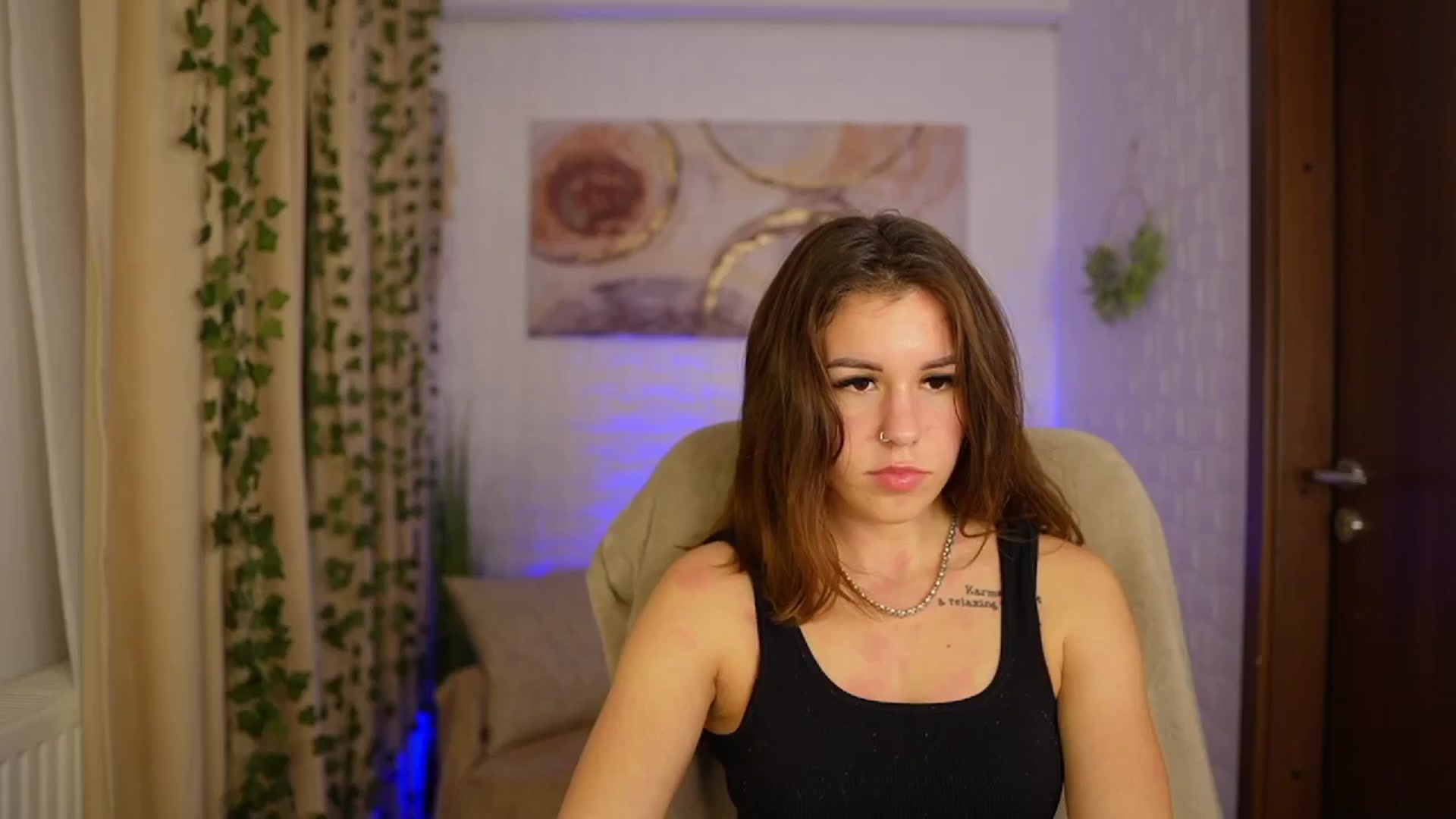 Gallery image thumbnail from Alyssa_Hall's myfreecams stream on, 11/09/2024, 18:47 image 19 of 20