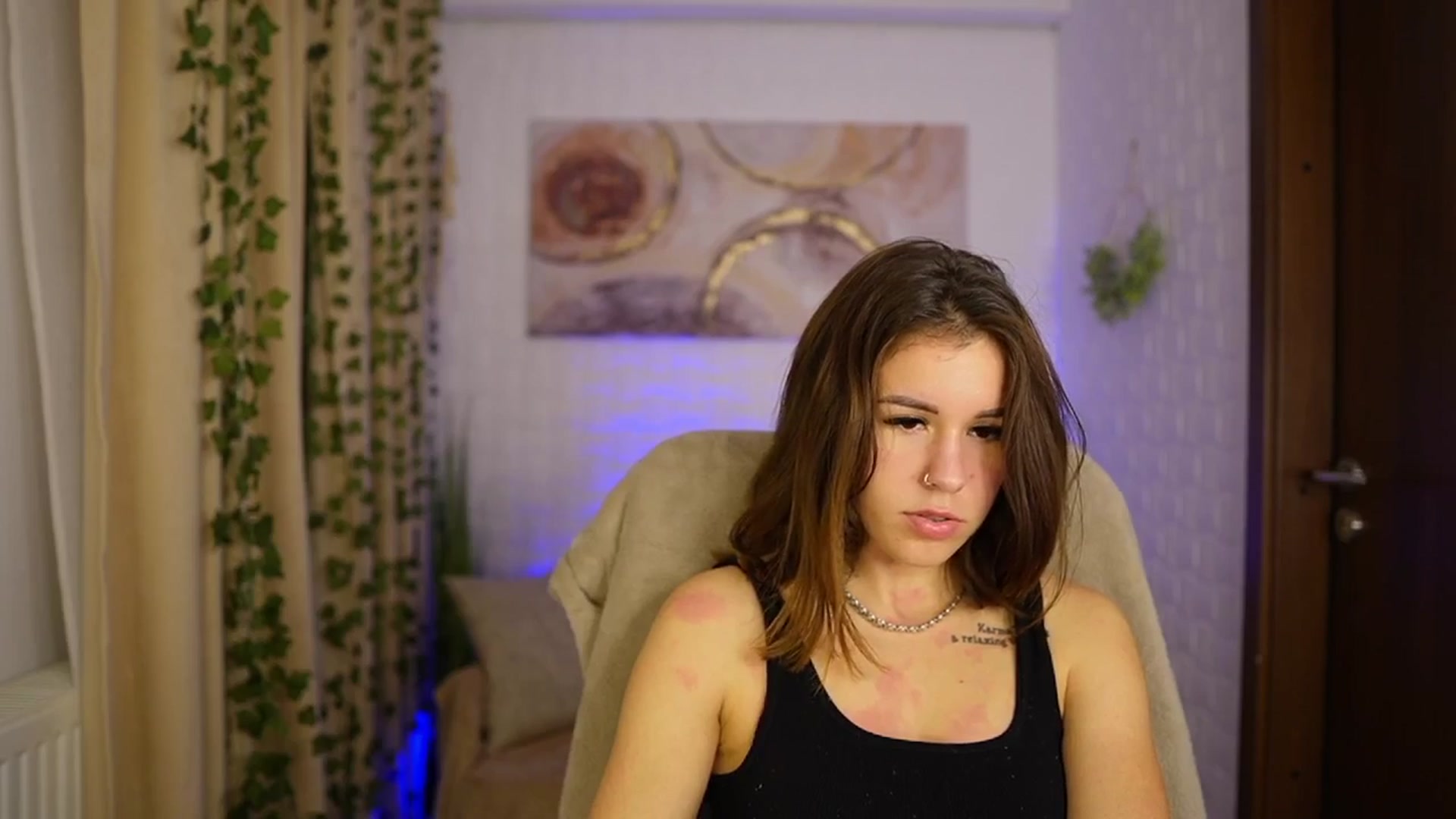 Gallery image thumbnail from Alyssa_Hall's myfreecams stream on, 11/09/2024, 18:47 image 15 of 20