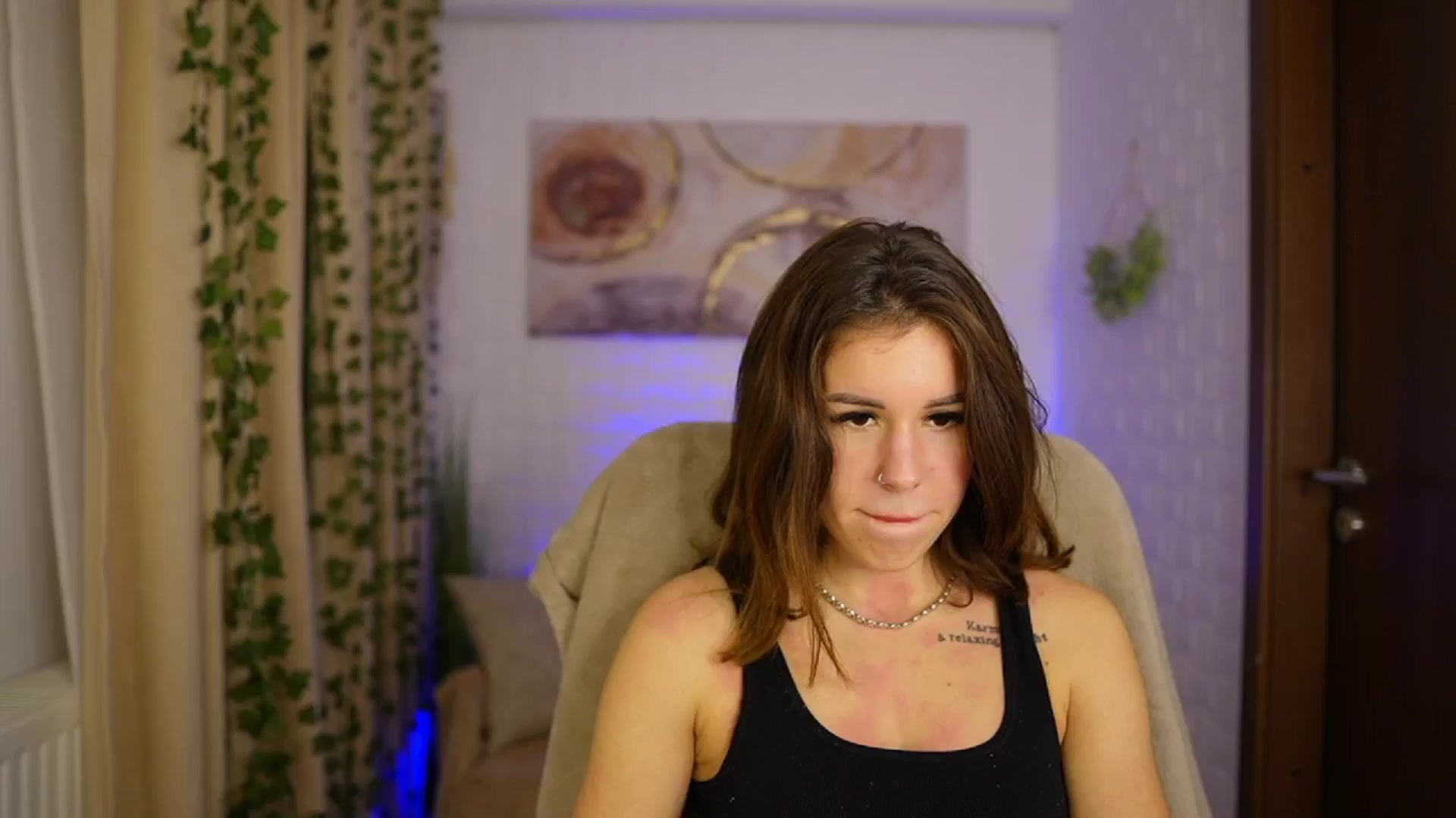 Gallery image thumbnail from Alyssa_Hall's myfreecams stream on, 11/09/2024, 18:47 image 6 of 20