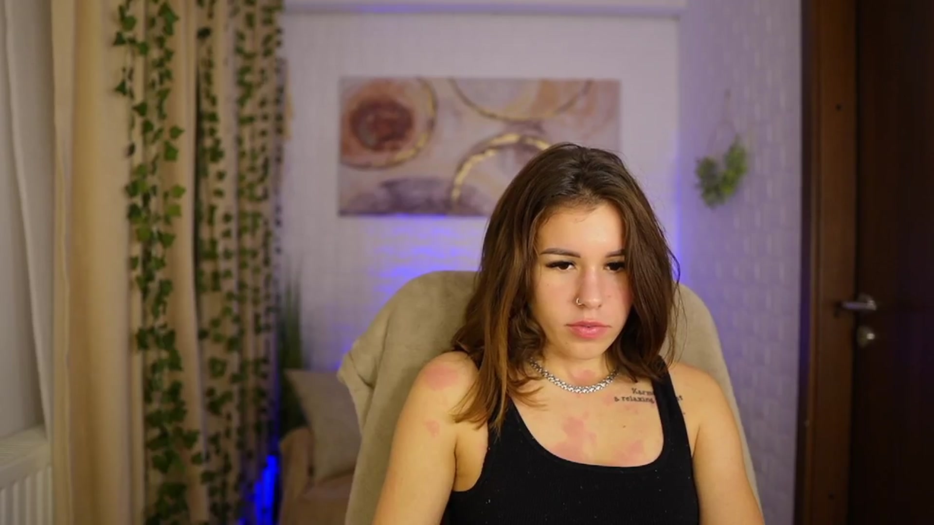 Gallery image thumbnail from Alyssa_Hall's myfreecams stream on, 11/09/2024, 18:47 image 13 of 20