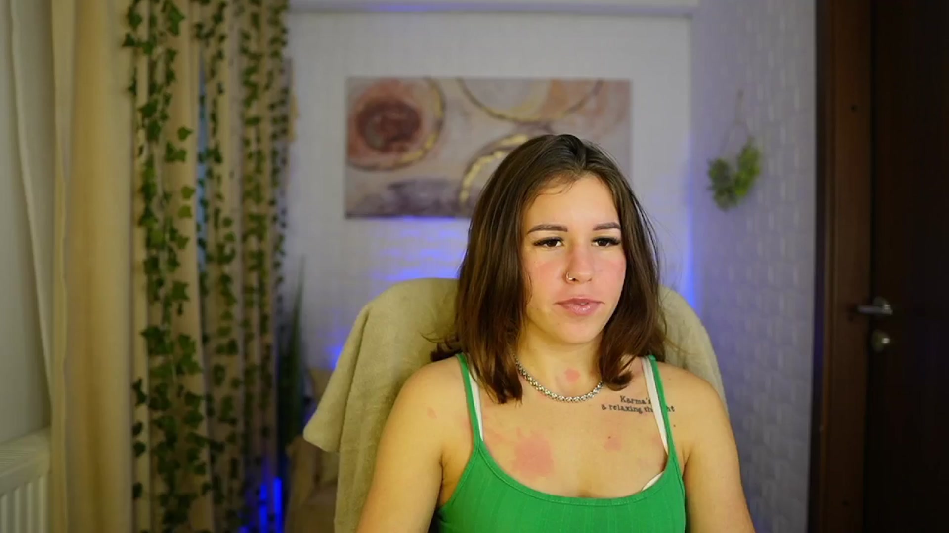 Gallery image thumbnail from Alyssa_Hall's myfreecams stream on, 11/10/2024, 13:44 image 19 of 20