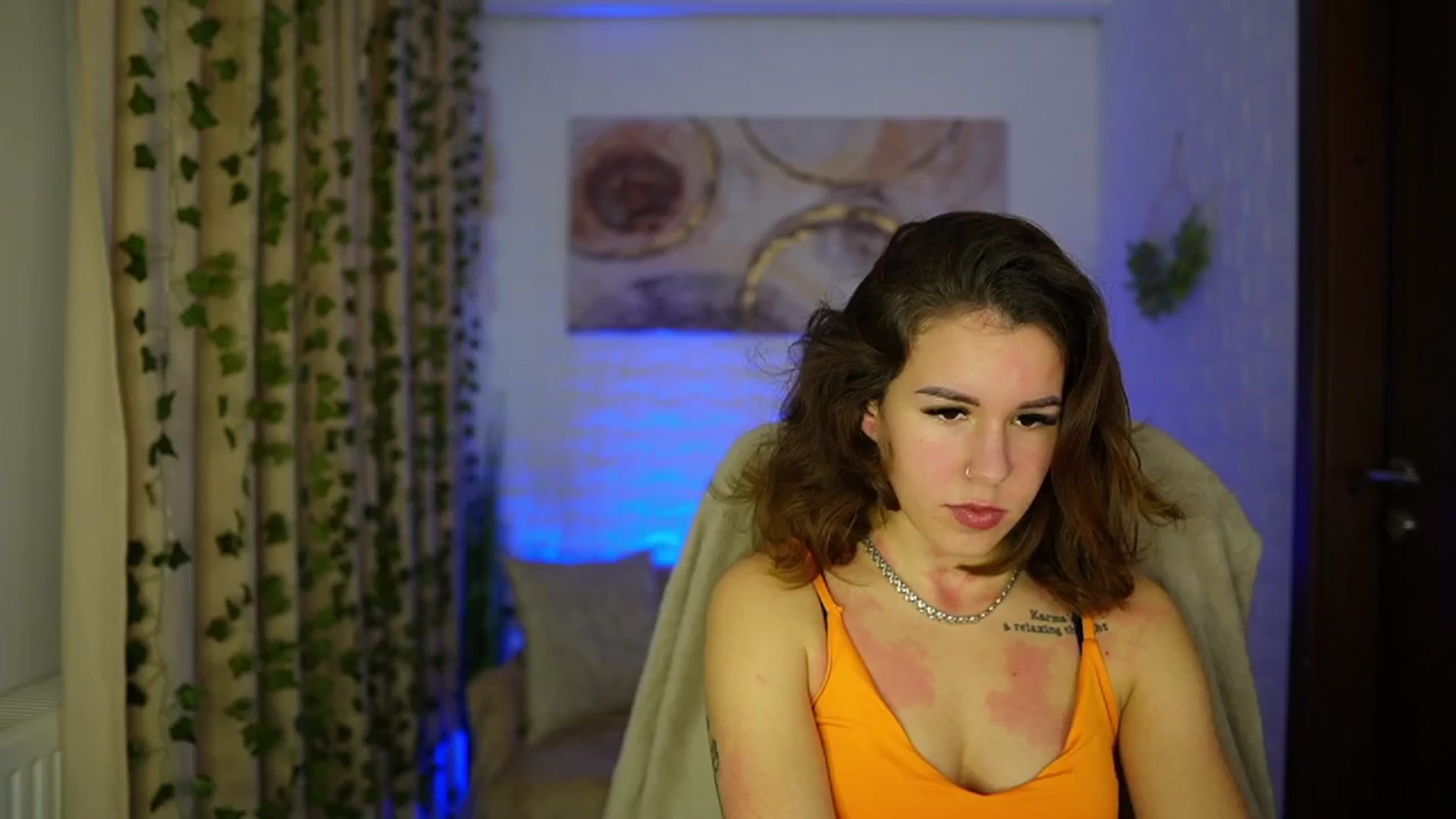 Gallery image thumbnail from Alyssa_Hall's myfreecams stream on, 11/14/2024, 15:34 image 1 of 20