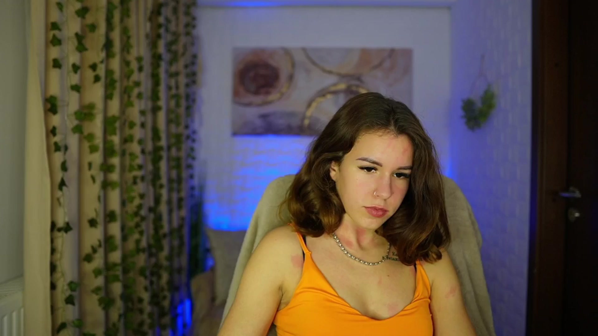 Gallery image thumbnail from Alyssa_Hall's myfreecams stream on, 11/14/2024, 15:34 image 16 of 20