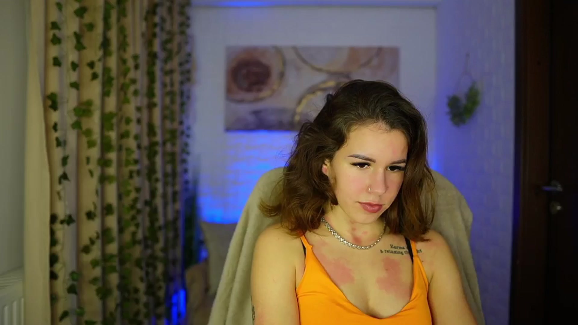 Gallery image thumbnail from Alyssa_Hall's myfreecams stream on, 11/14/2024, 15:34 image 2 of 20