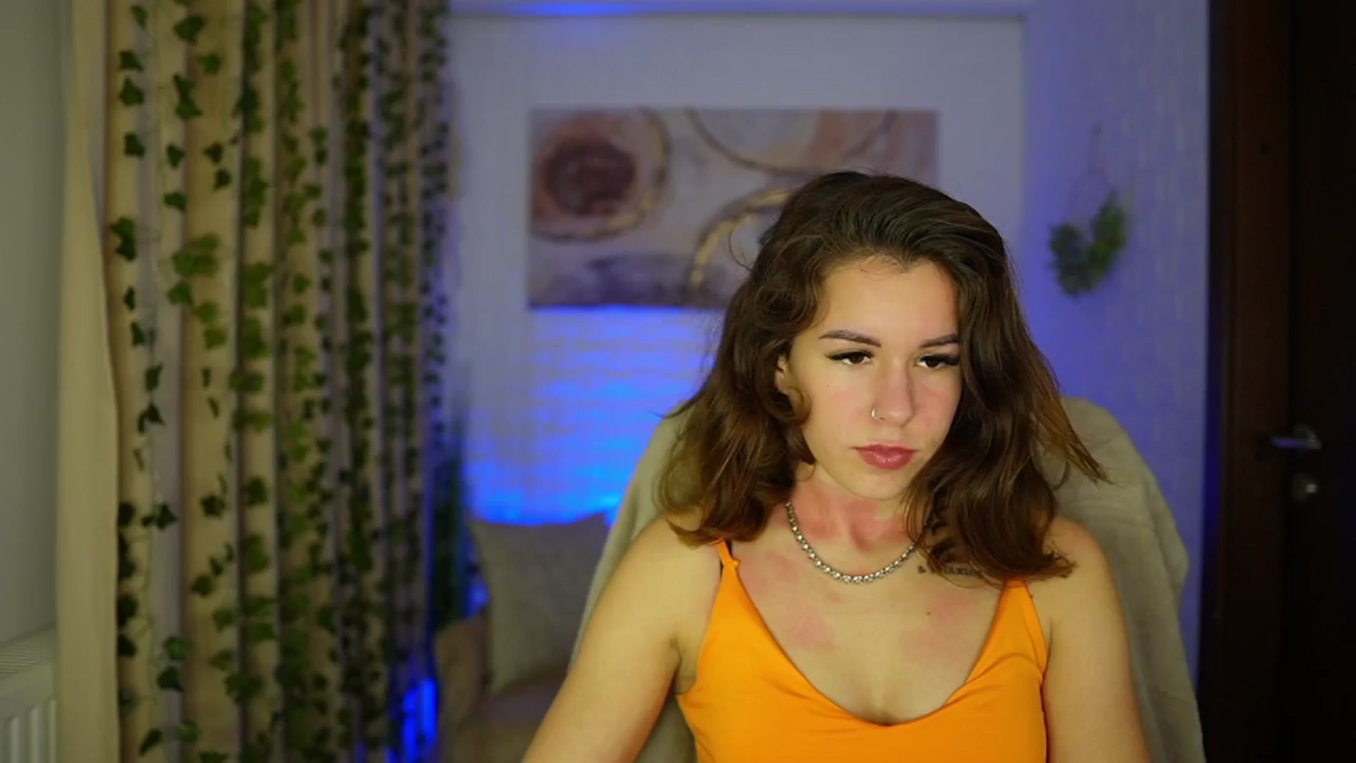 Gallery image thumbnail from Alyssa_Hall's myfreecams stream on, 11/14/2024, 15:34 image 10 of 20