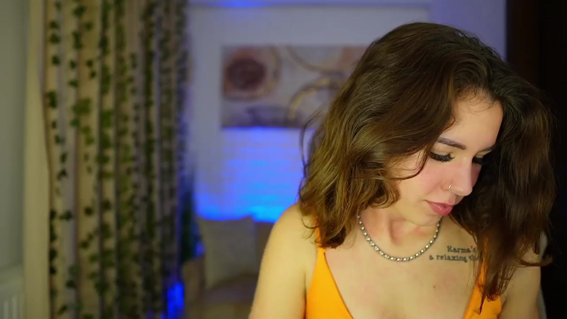 Gallery image thumbnail from Alyssa_Hall's myfreecams stream on, 11/14/2024, 15:34 image 14 of 20
