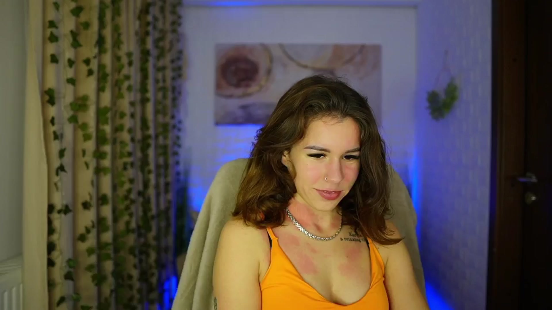 Gallery image thumbnail from Alyssa_Hall's myfreecams stream on, 11/14/2024, 15:34 image 7 of 20