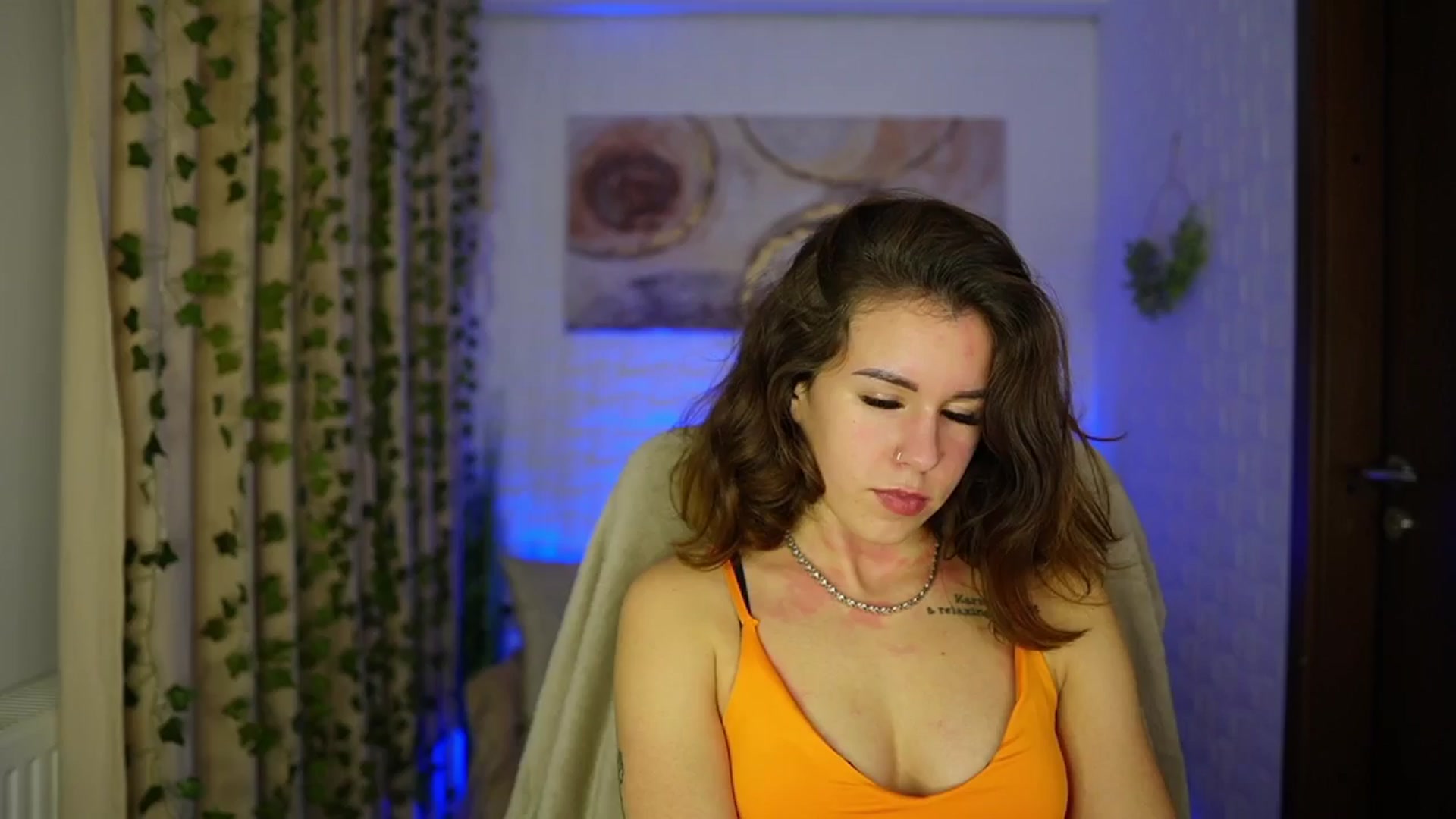 Gallery image thumbnail from Alyssa_Hall's myfreecams stream on, 11/14/2024, 16:01 image 15 of 20