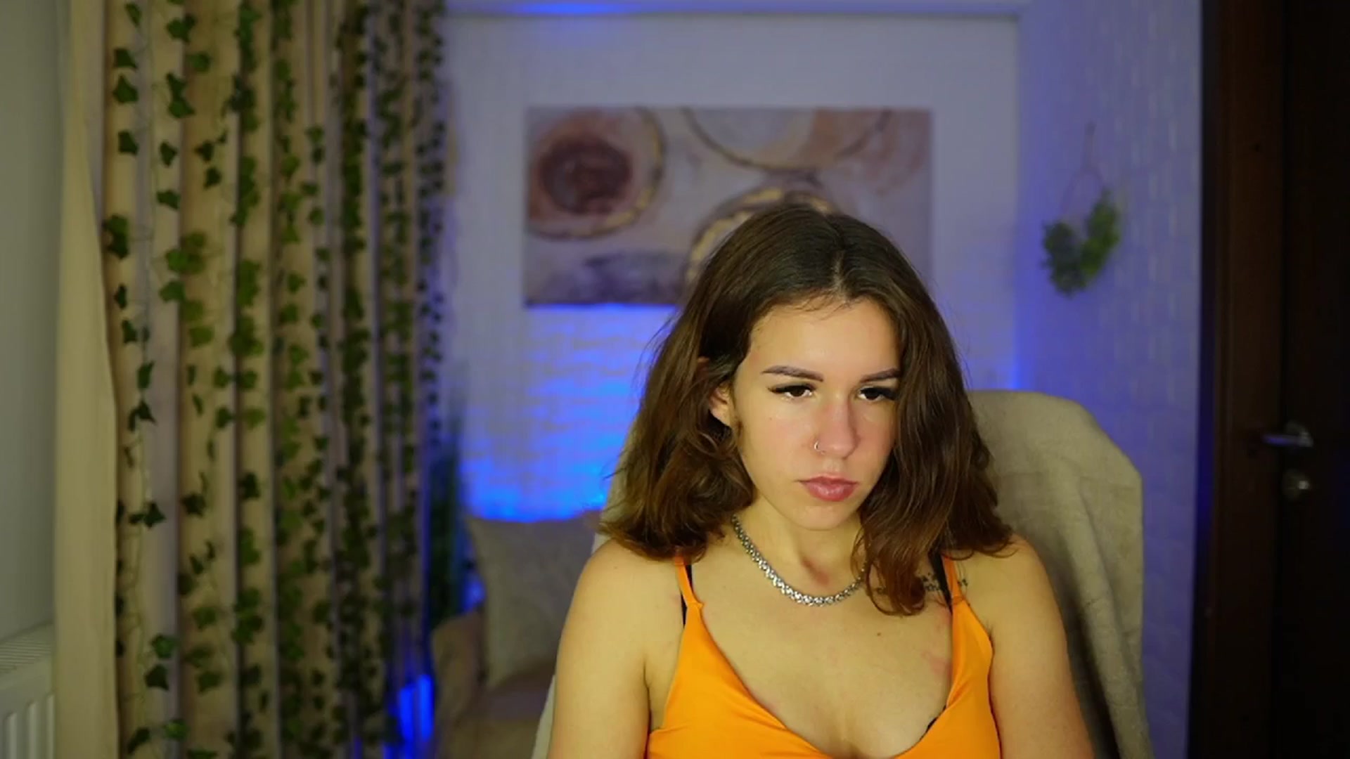 Gallery image thumbnail from Alyssa_Hall's myfreecams stream on, 11/14/2024, 17:19 image 18 of 20