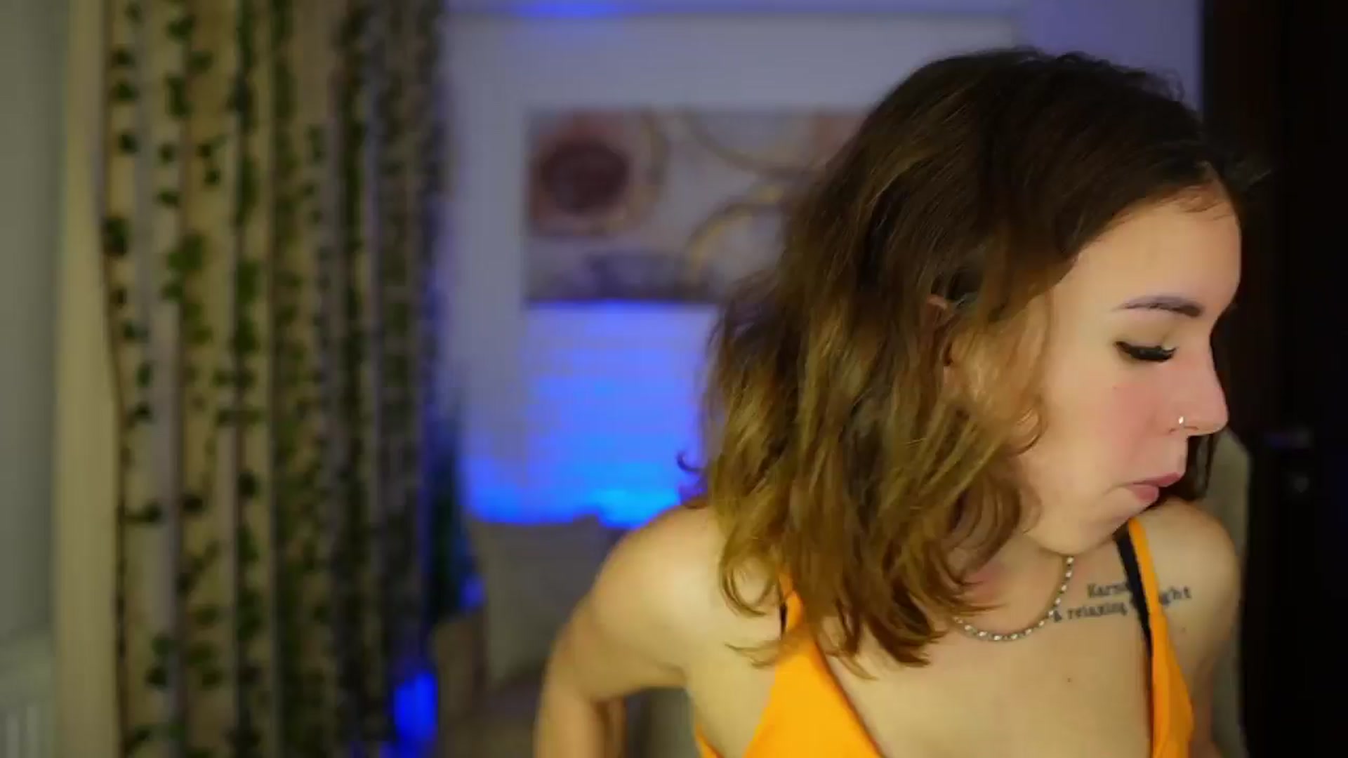 Gallery image thumbnail from Alyssa_Hall's myfreecams stream on, 11/14/2024, 17:19 image 15 of 20