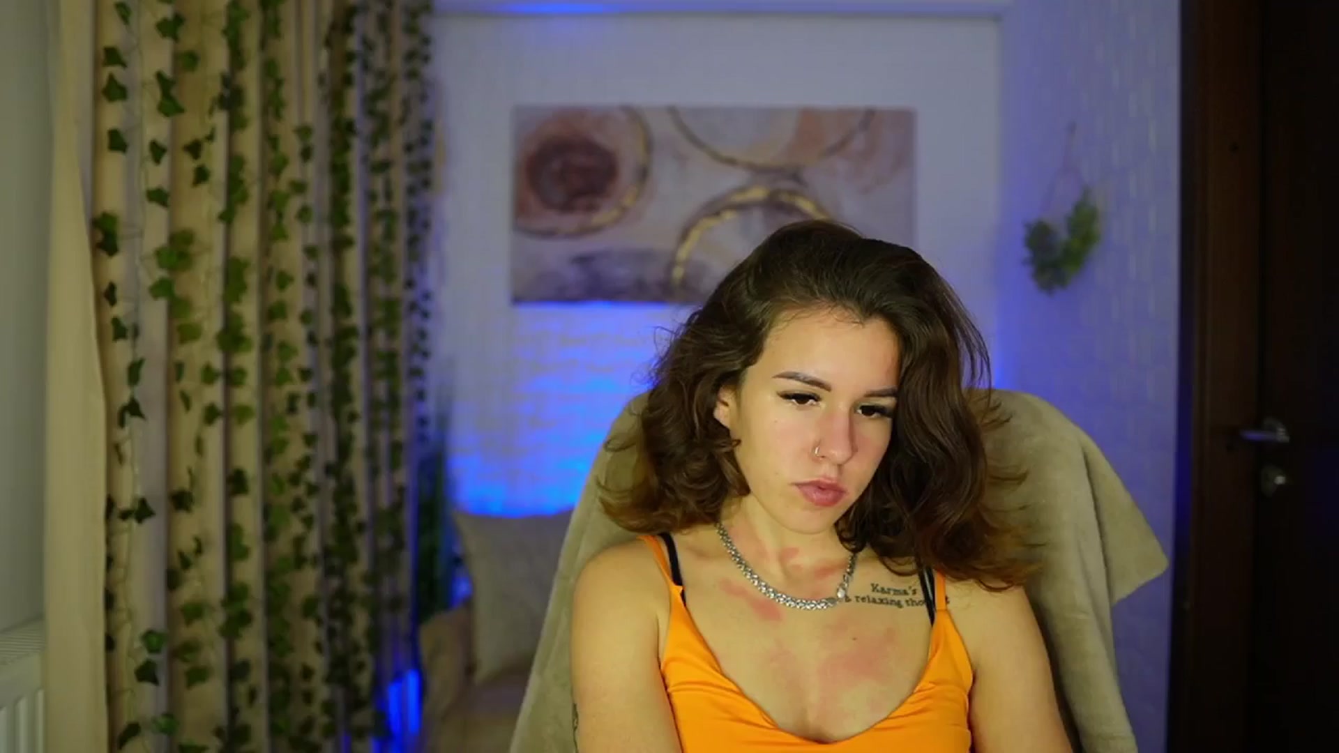 Gallery image thumbnail from Alyssa_Hall's myfreecams stream on, 11/14/2024, 18:57 image 9 of 20
