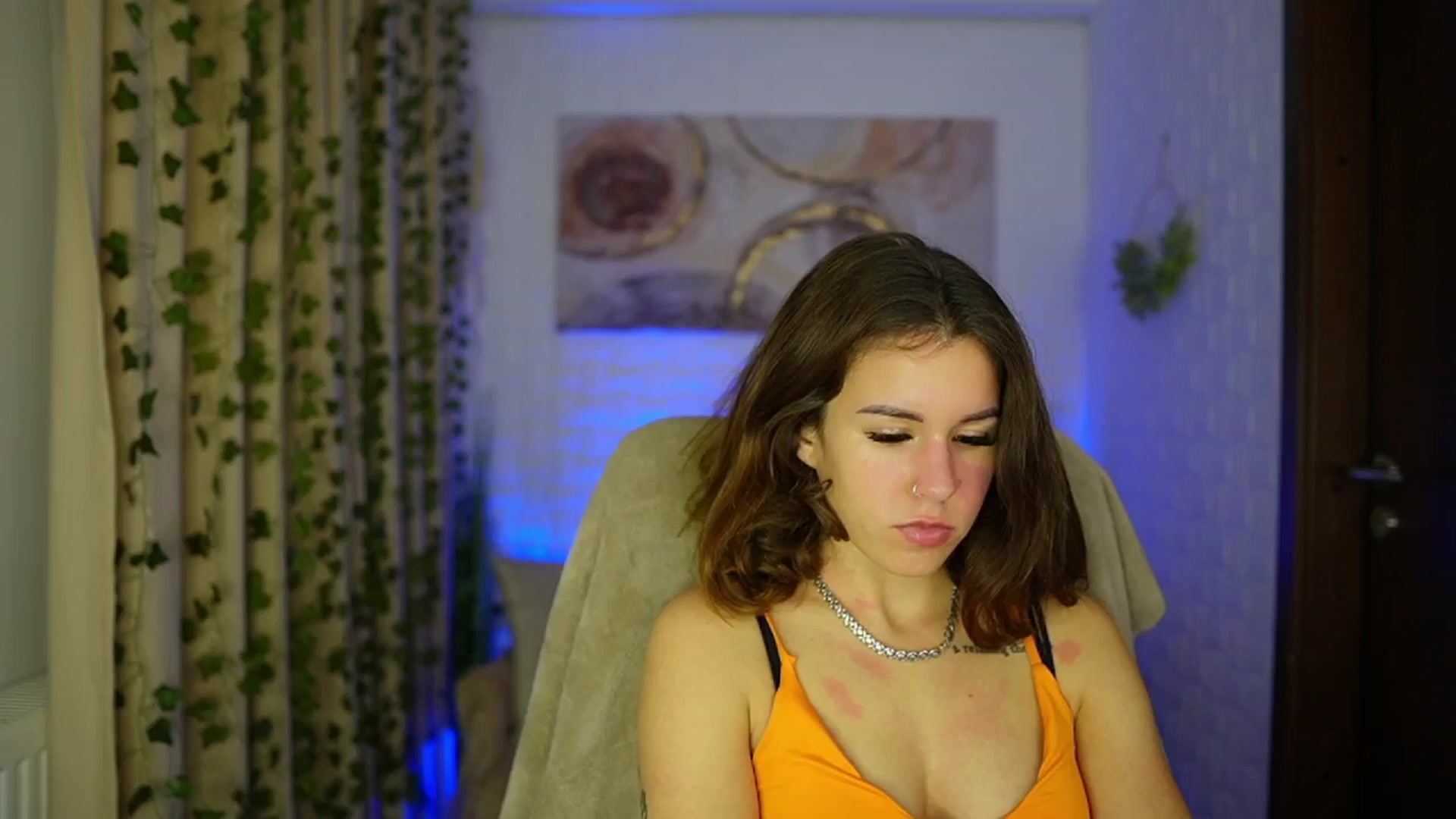 Gallery image thumbnail from Alyssa_Hall's myfreecams stream on, 11/14/2024, 18:57 image 19 of 20