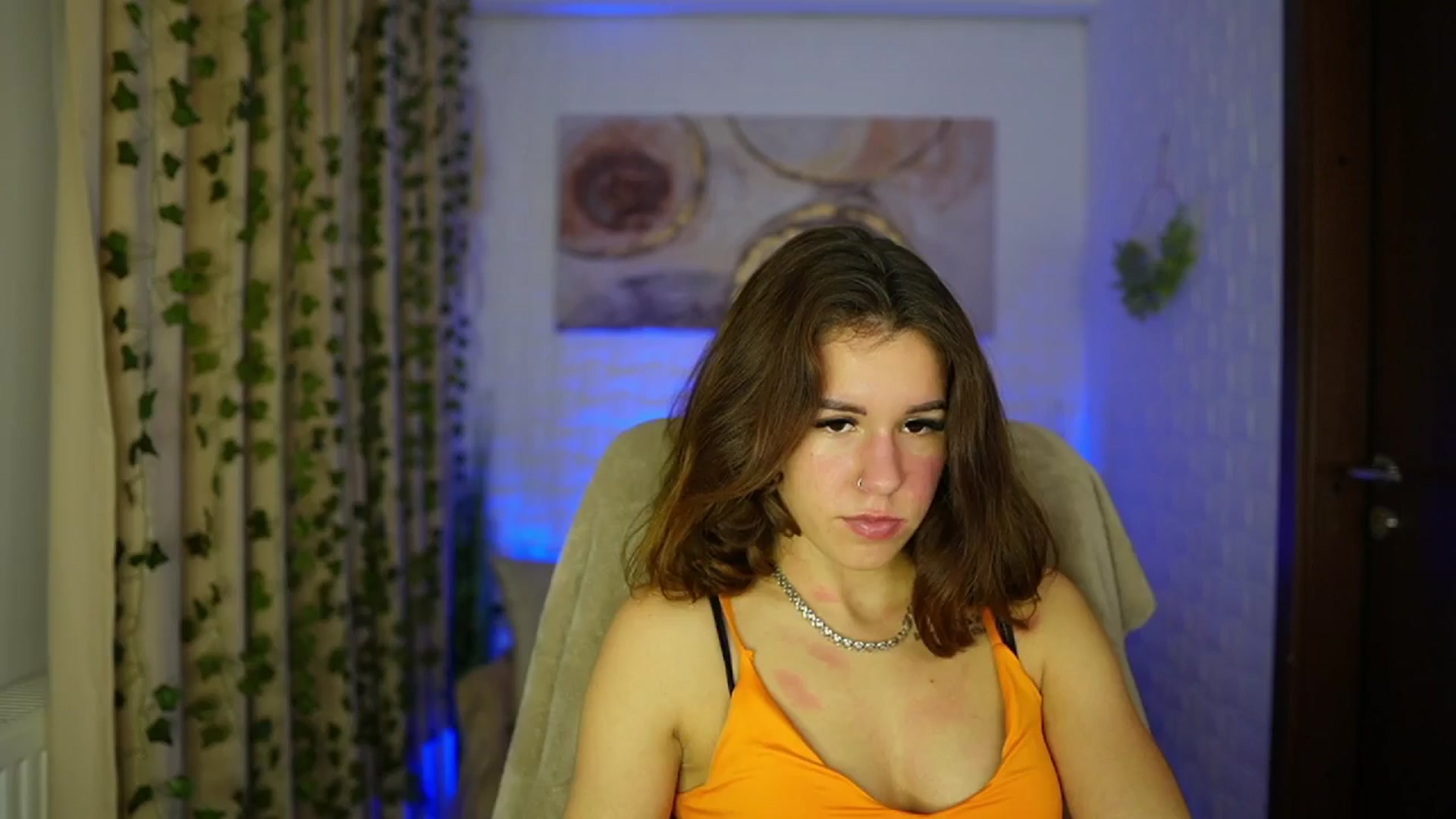 Gallery image thumbnail from Alyssa_Hall's myfreecams stream on, 11/14/2024, 18:57 image 18 of 20