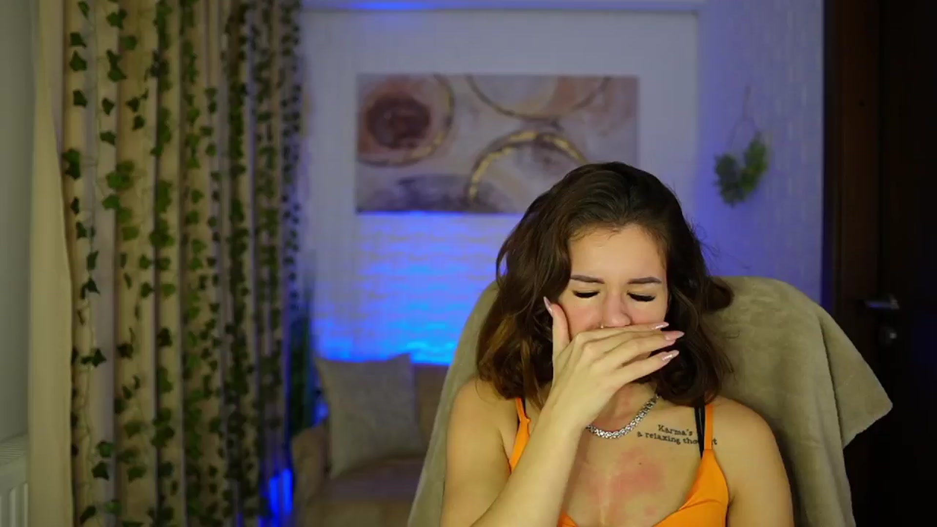 Gallery image thumbnail from Alyssa_Hall's myfreecams stream on, 11/14/2024, 18:57 image 5 of 20