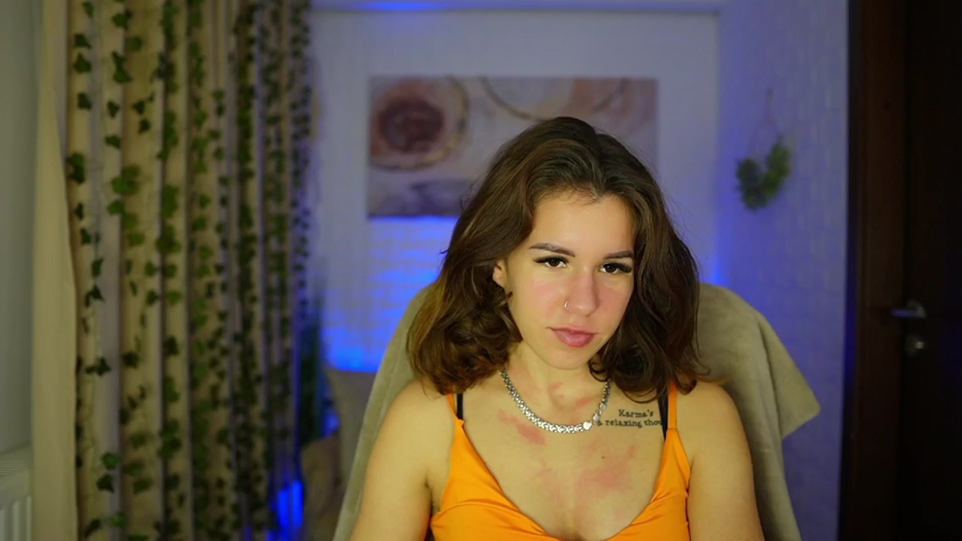 Gallery image thumbnail from Alyssa_Hall's myfreecams stream on, 11/14/2024, 18:57 image 11 of 20
