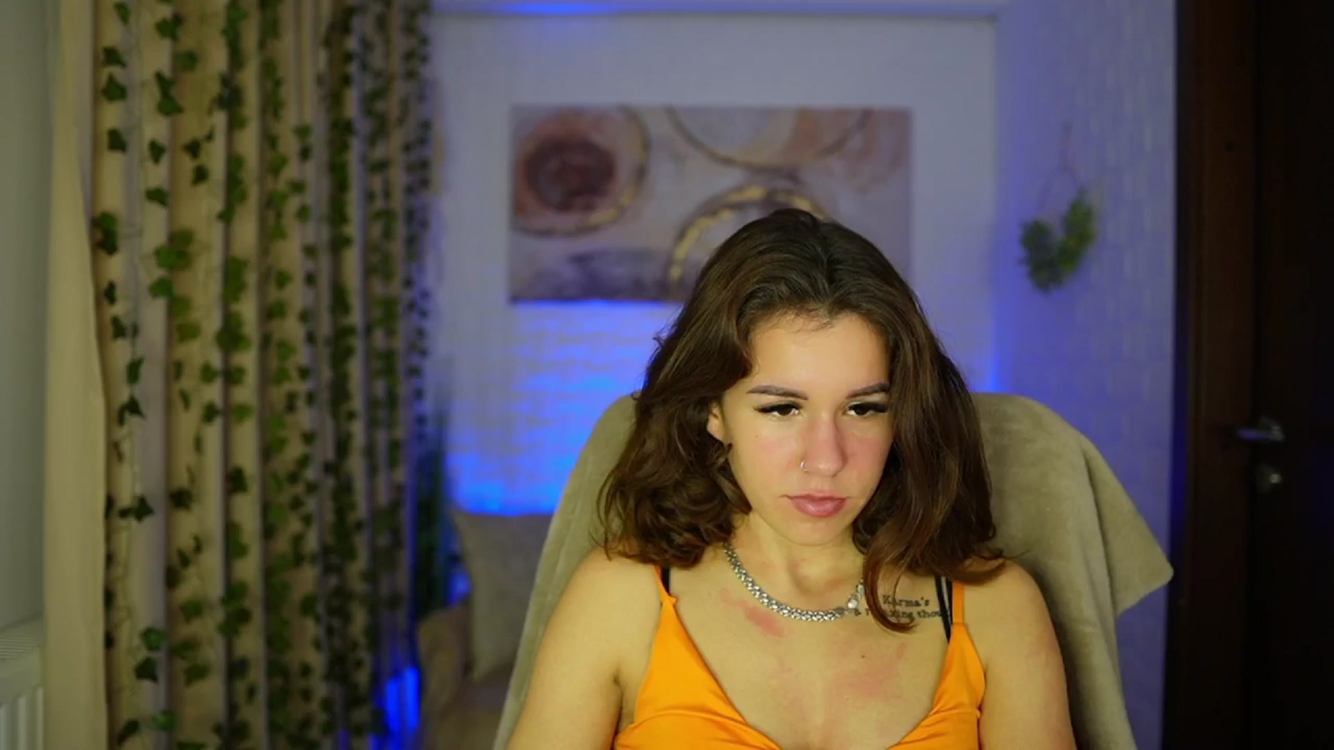 Gallery image thumbnail from Alyssa_Hall's myfreecams stream on, 11/14/2024, 18:57 image 14 of 20
