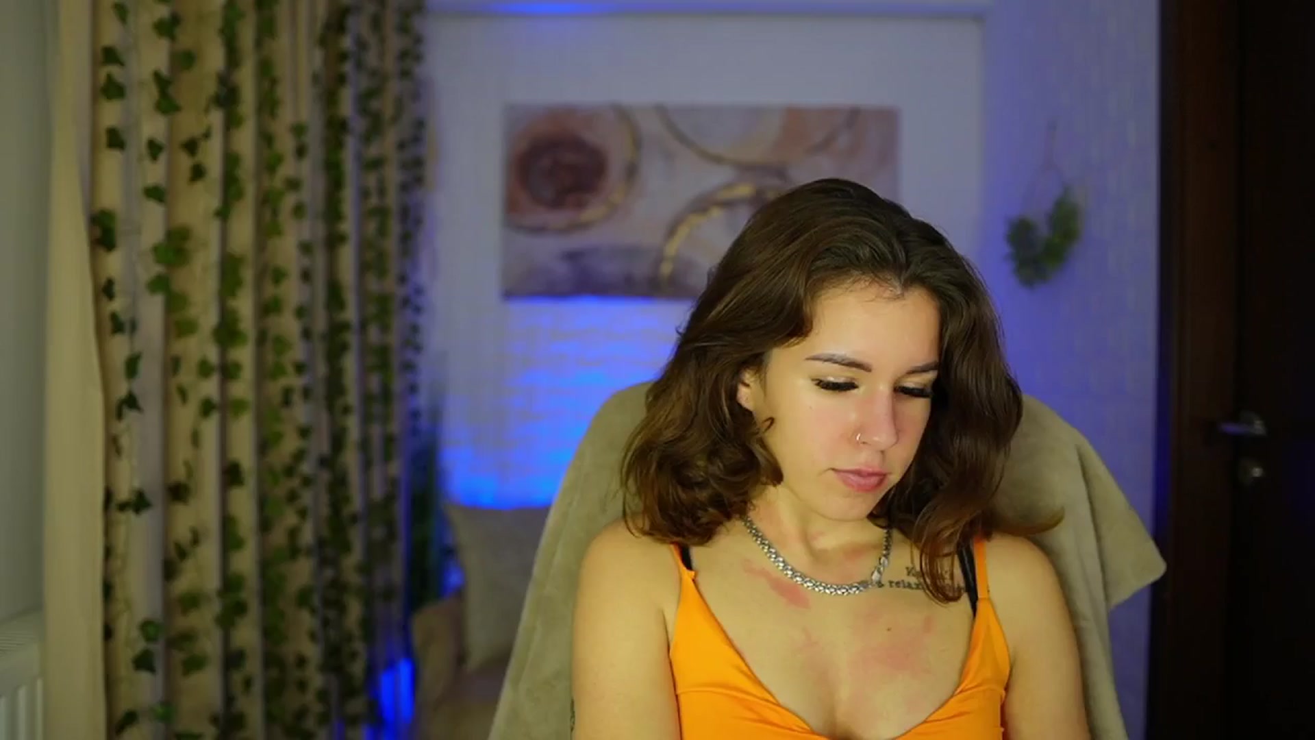Gallery image thumbnail from Alyssa_Hall's myfreecams stream on, 11/14/2024, 18:57 image 12 of 20