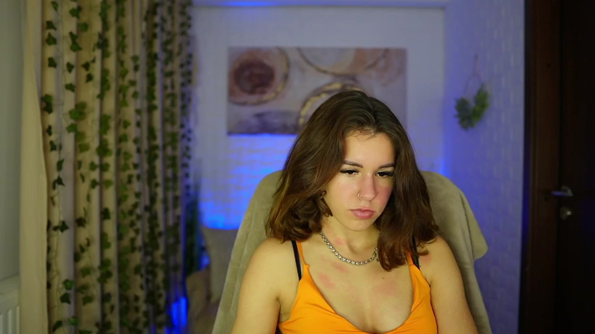 Gallery image thumbnail from Alyssa_Hall's myfreecams stream on, 11/14/2024, 18:57 image 17 of 20