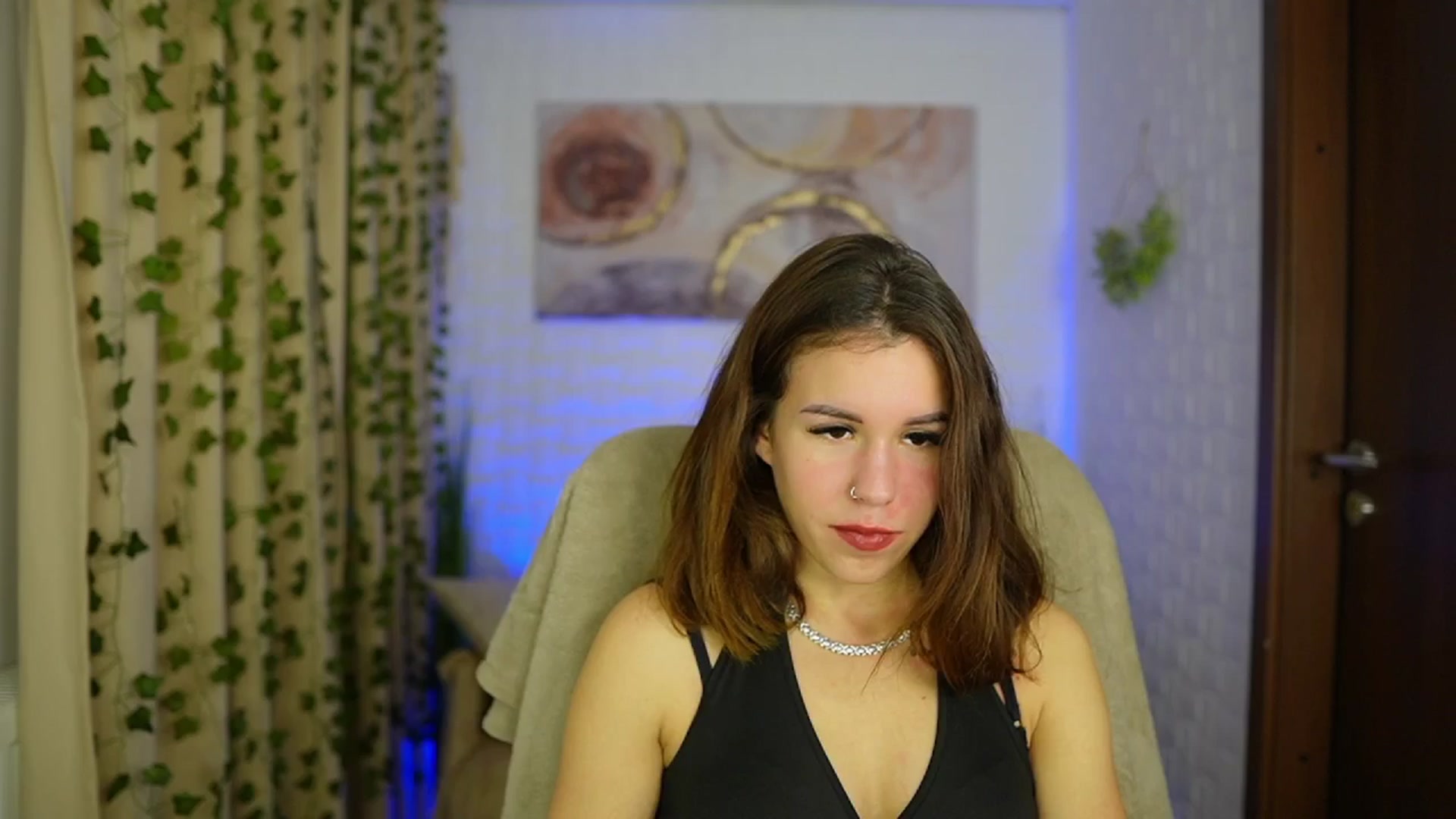 Gallery image thumbnail from Alyssa_Hall's myfreecams stream on, 11/15/2024, 15:42 image 8 of 20