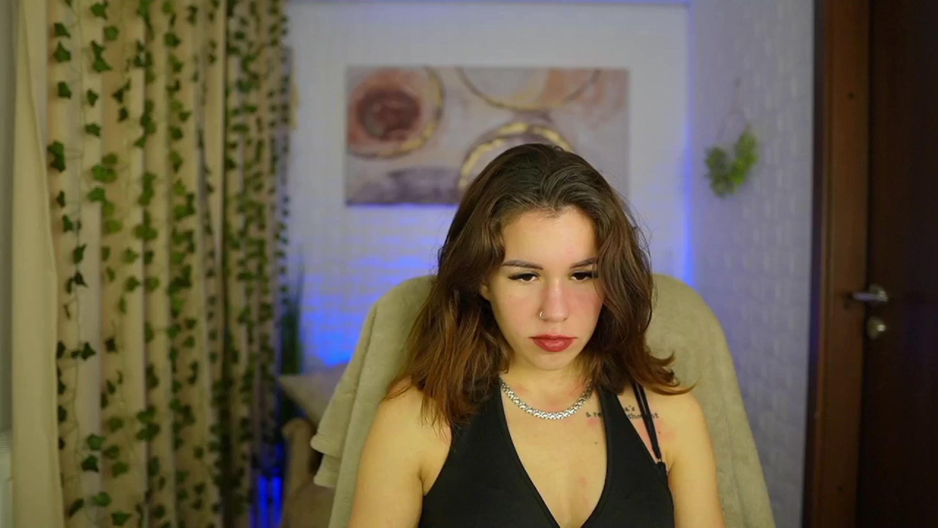 Gallery image thumbnail from Alyssa_Hall's myfreecams stream on, 11/15/2024, 15:42 image 5 of 20