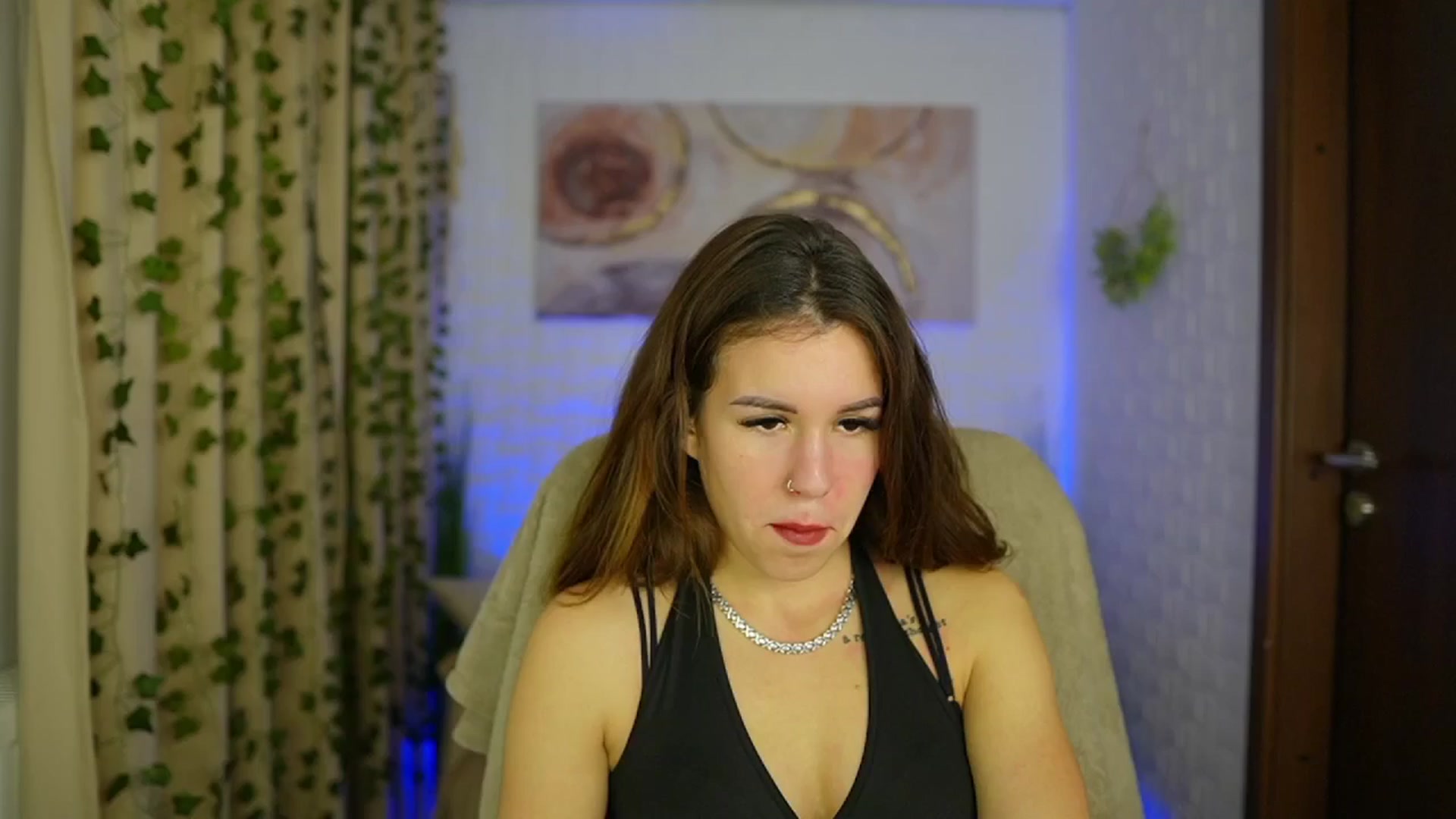 Gallery image thumbnail from Alyssa_Hall's myfreecams stream on, 11/15/2024, 15:42 image 9 of 20