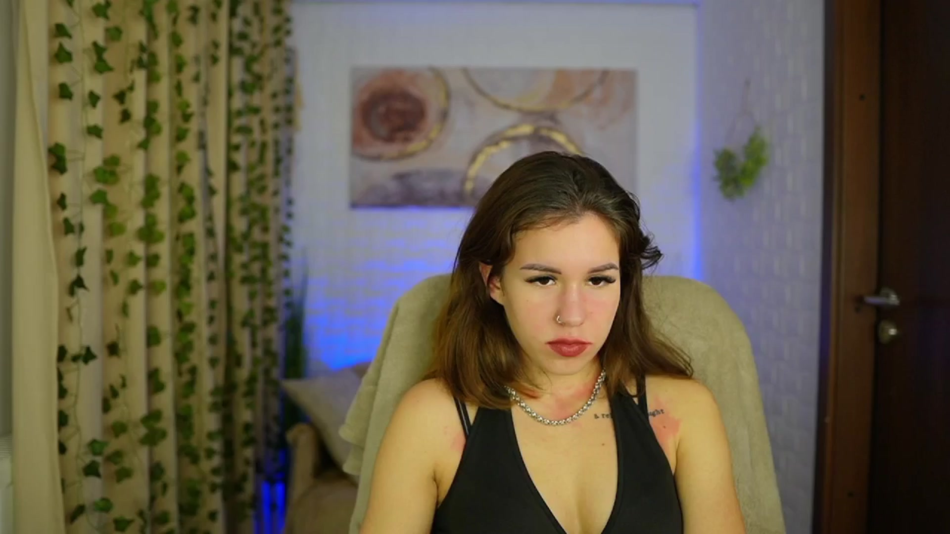Gallery image thumbnail from Alyssa_Hall's myfreecams stream on, 11/15/2024, 15:42 image 2 of 20