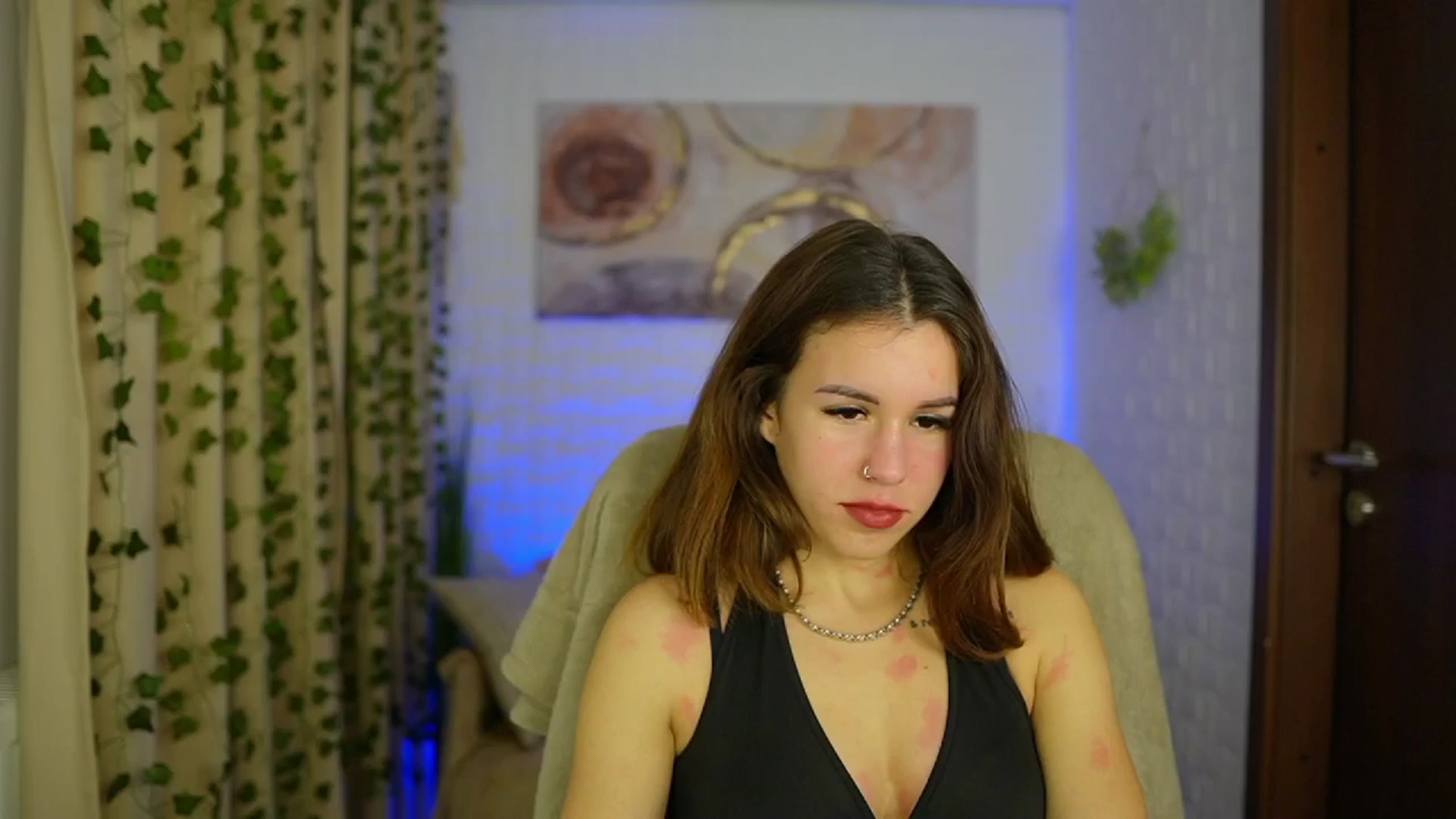 Gallery image thumbnail from Alyssa_Hall's myfreecams stream on, 11/15/2024, 16:08 image 2 of 20
