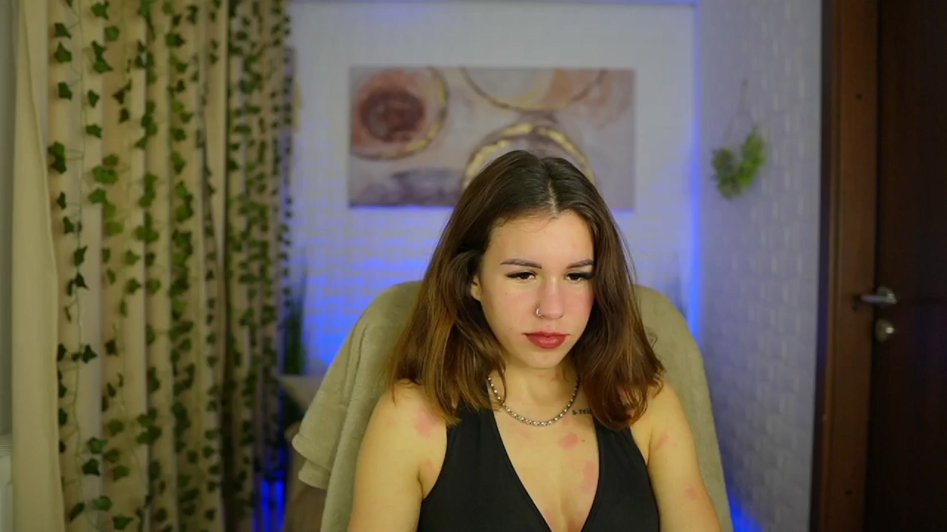 Gallery image thumbnail from Alyssa_Hall's myfreecams stream on, 11/15/2024, 16:08 image 4 of 20