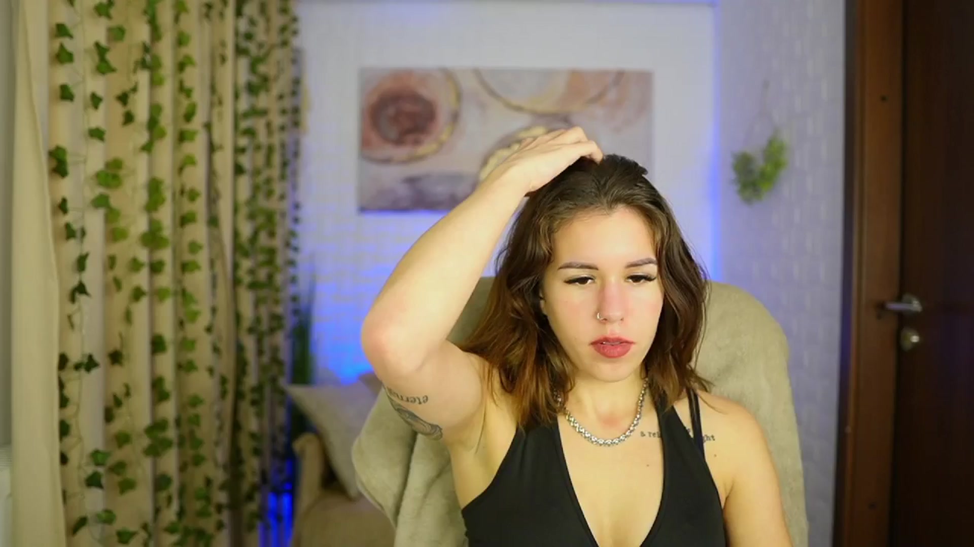 Gallery image thumbnail from Alyssa_Hall's myfreecams stream on, 11/15/2024, 19:24 image 7 of 20