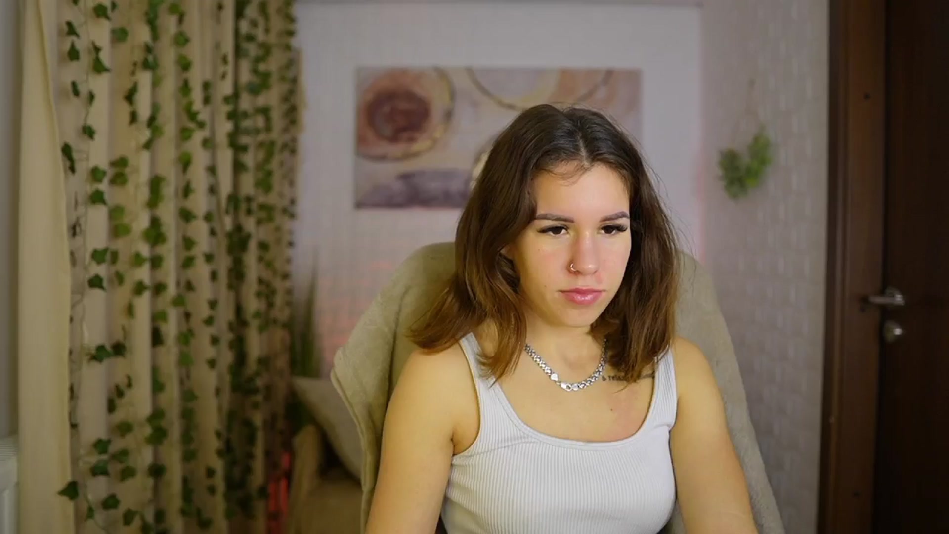 Gallery image thumbnail from Alyssa_Hall's myfreecams stream on, 11/16/2024, 14:46 image 11 of 20