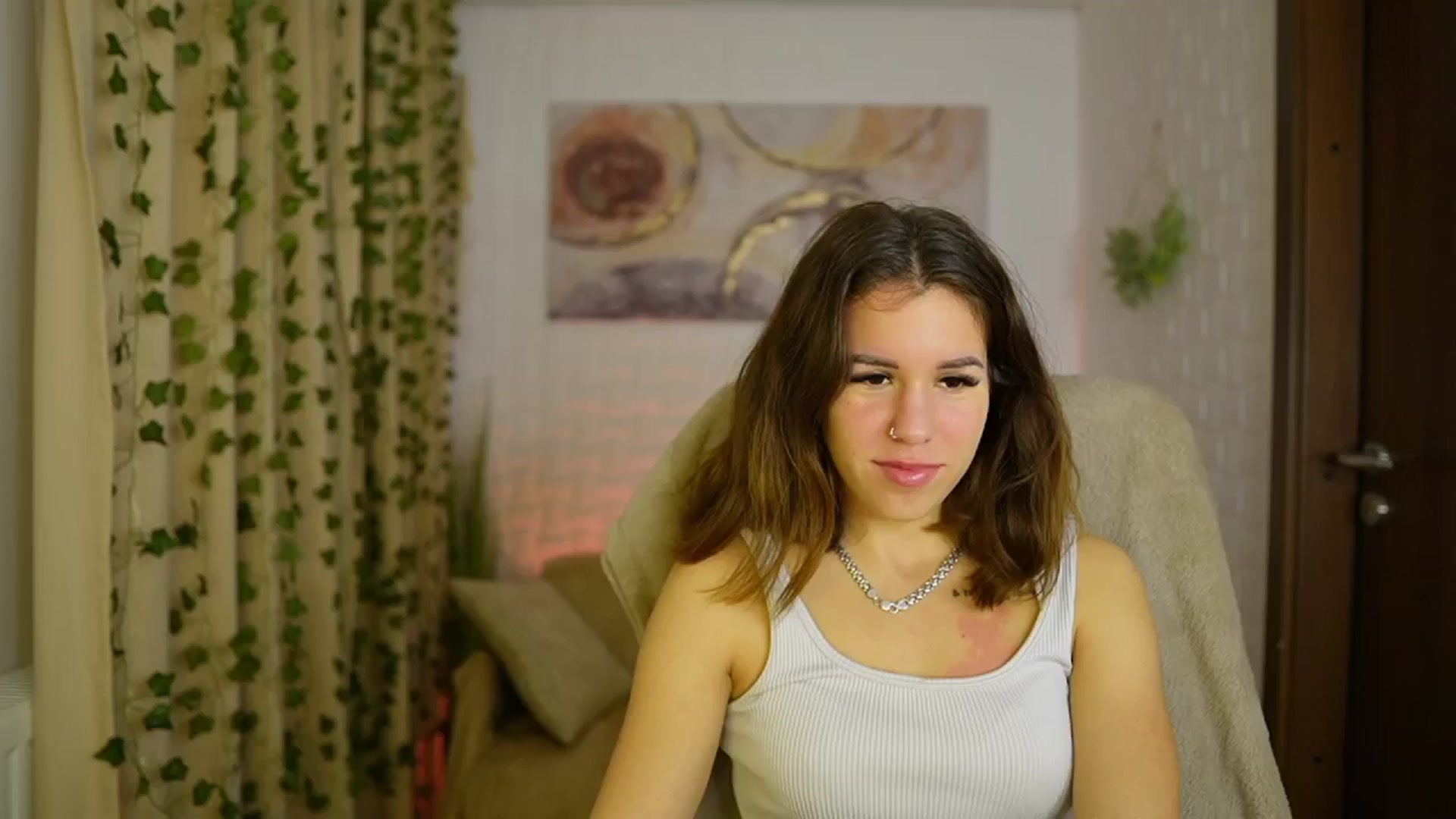 Gallery image thumbnail from Alyssa_Hall's myfreecams stream on, 11/16/2024, 14:46 image 5 of 20